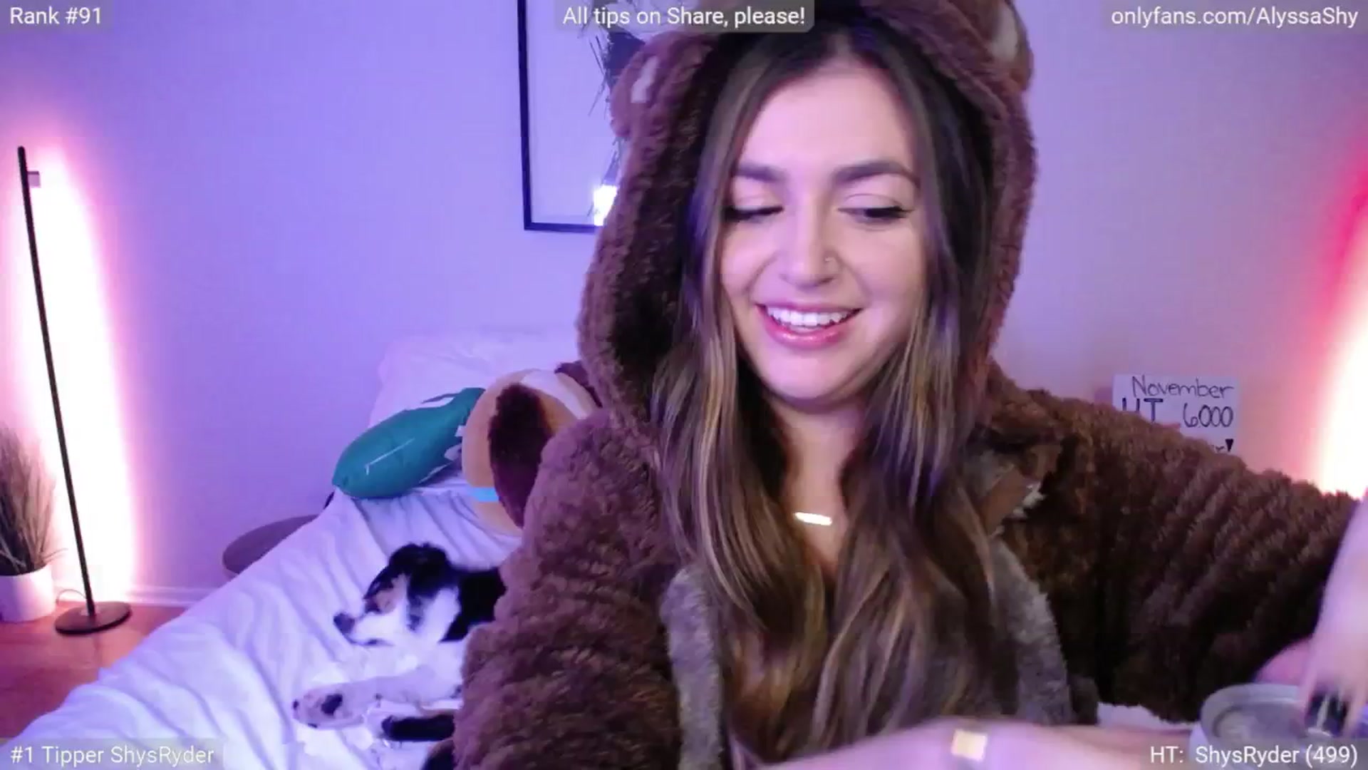 Gallery image thumbnail from AlyssaShy's myfreecams stream on, 11/18/2024, 24:02 image 3 of 20