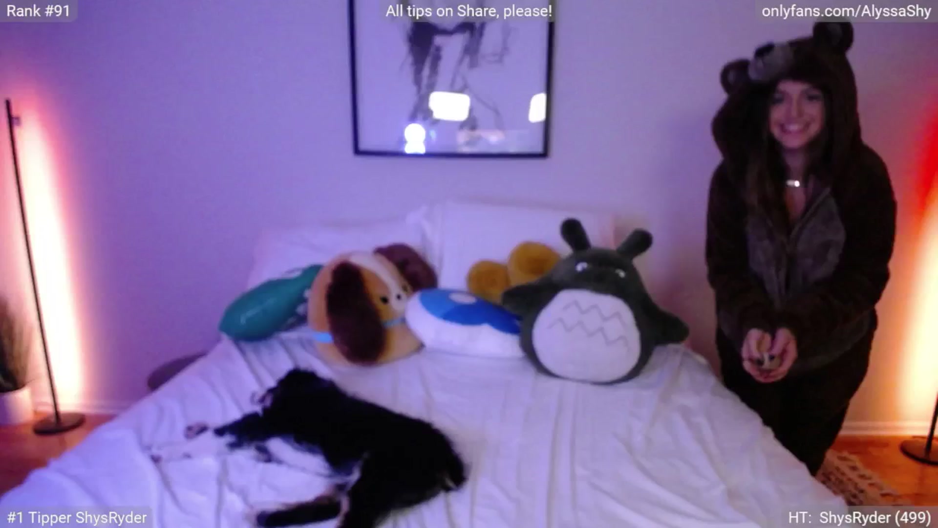 Gallery image thumbnail from AlyssaShy's myfreecams stream on, 11/18/2024, 24:02 image 8 of 20