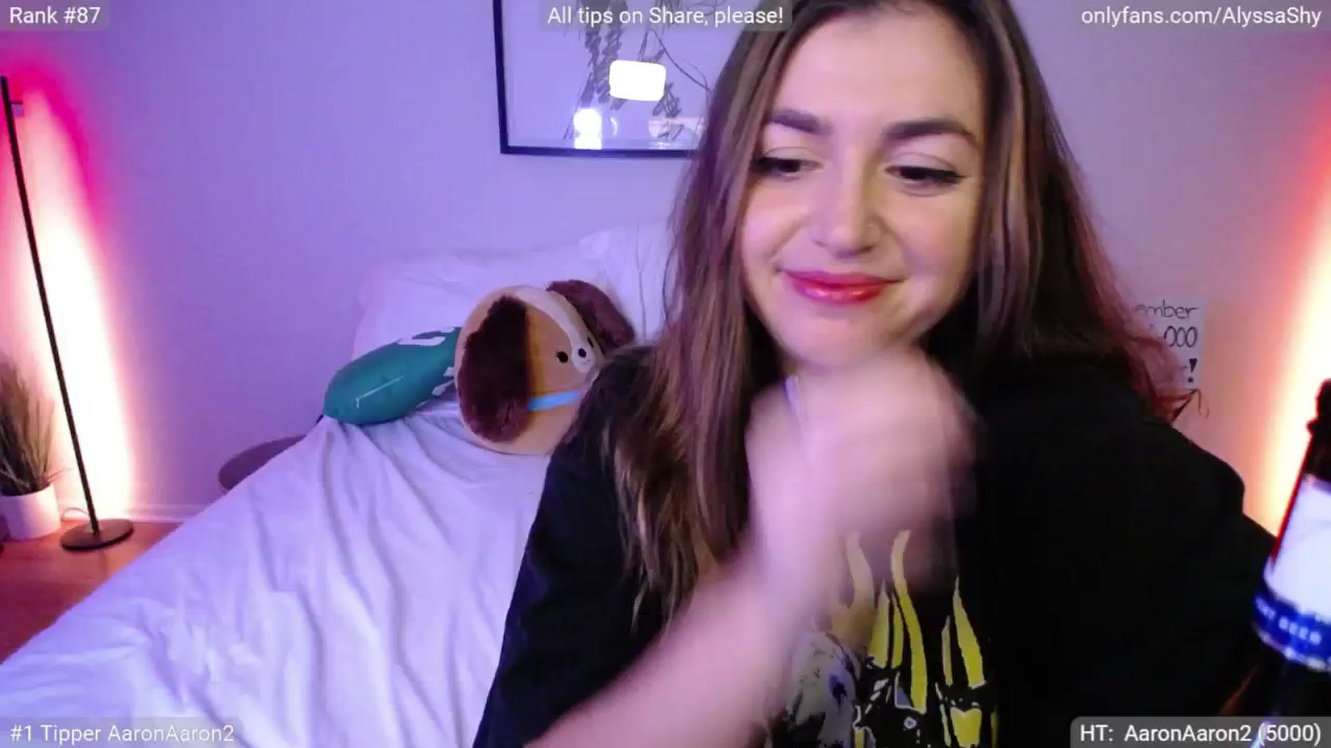 Gallery image thumbnail from AlyssaShy's myfreecams stream on, 11/18/2024, 03:19 image 9 of 20