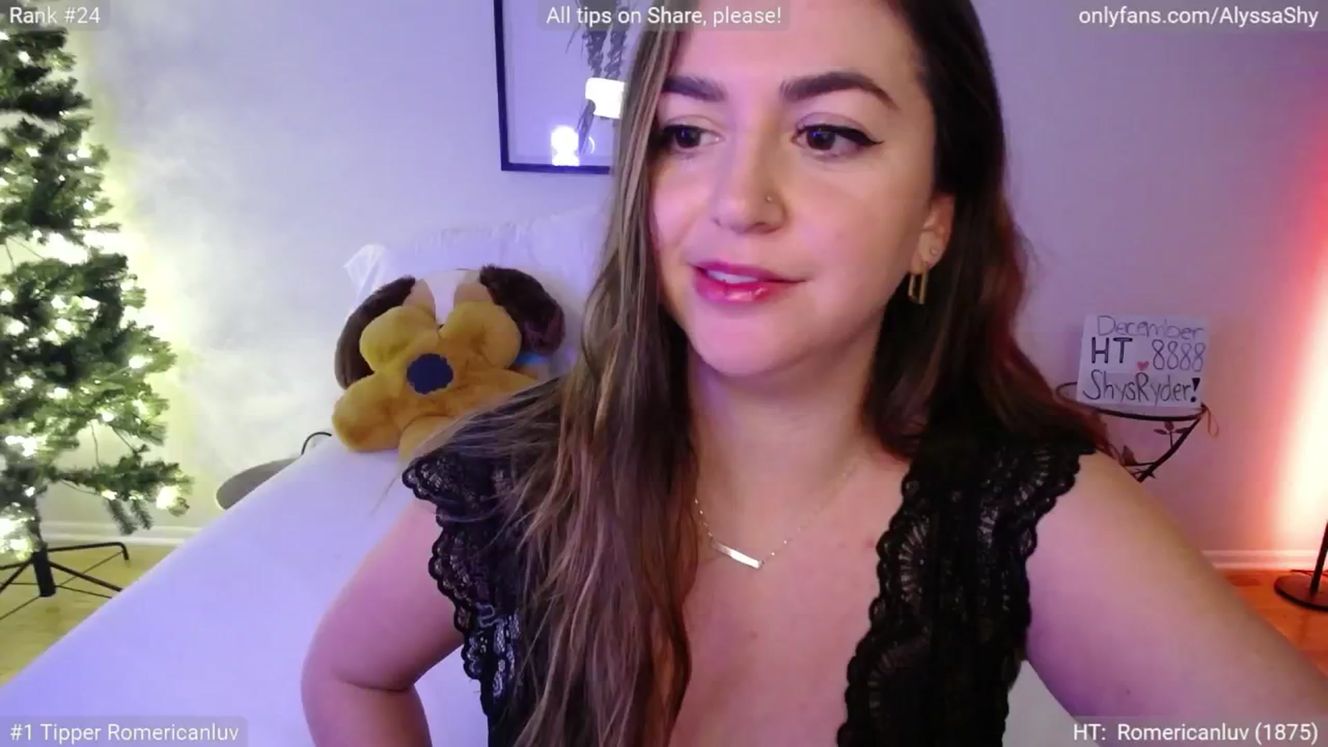 Gallery image thumbnail from AlyssaShy's myfreecams stream on, 12/03/2024, 23:28 image 17 of 20