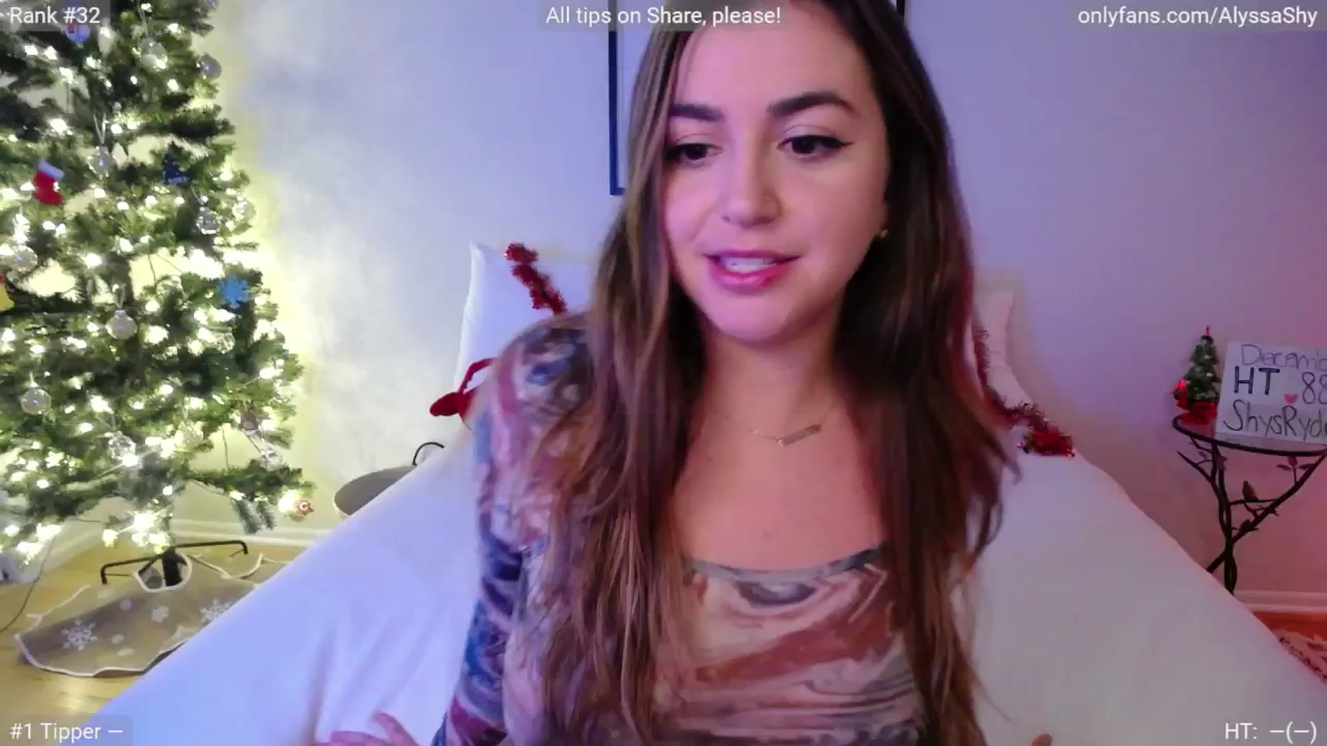 Gallery image thumbnail from AlyssaShy's myfreecams stream on, 12/04/2024, 22:20 image 7 of 20