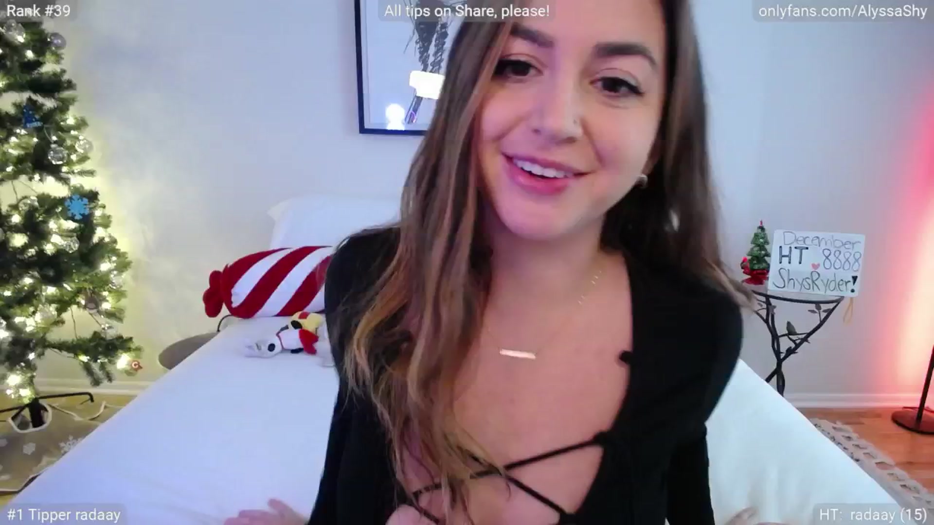 Gallery image thumbnail from AlyssaShy's myfreecams stream on, 12/05/2024, 16:14 image 1 of 20