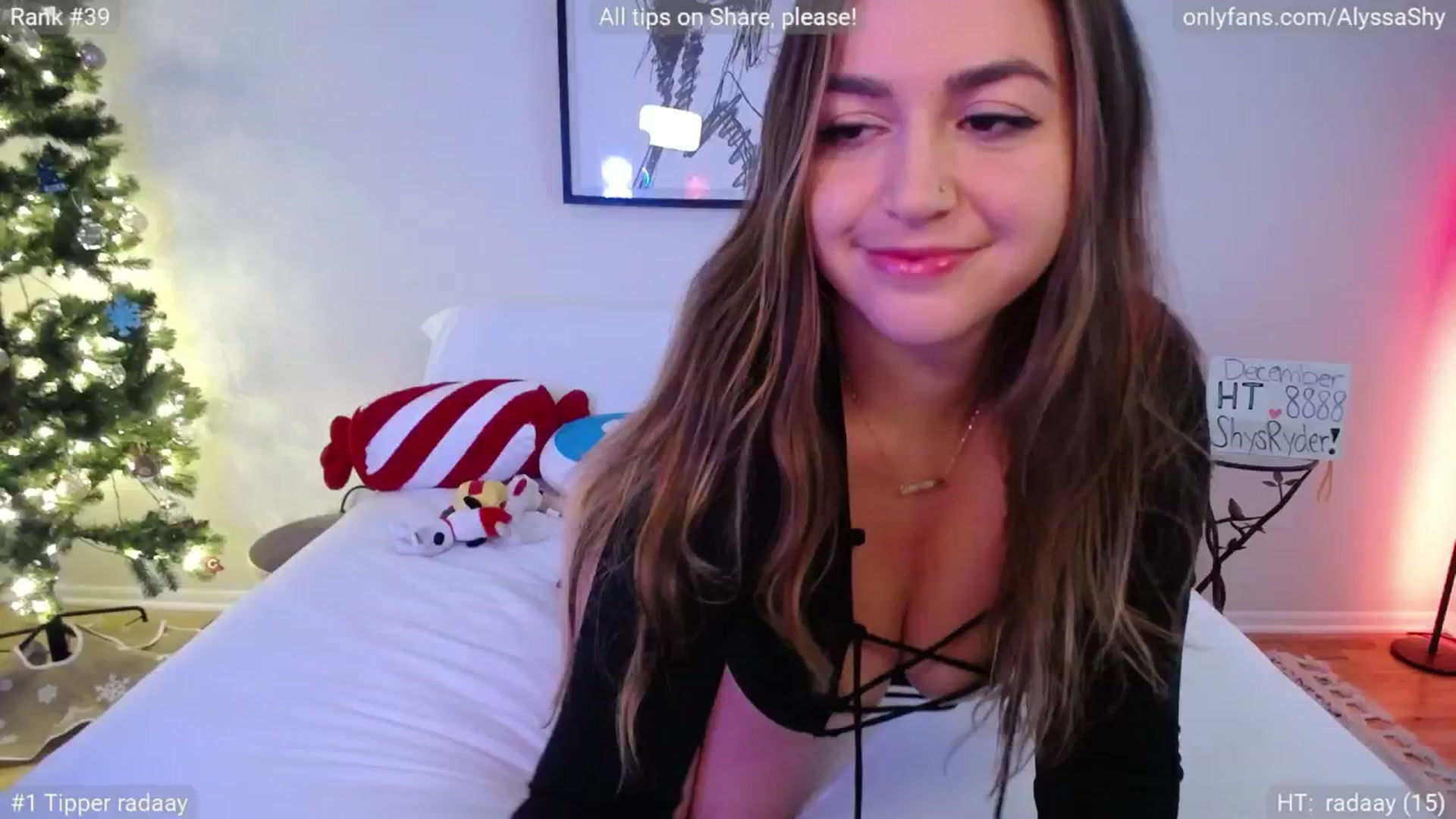 Gallery image thumbnail from AlyssaShy's myfreecams stream on, 12/05/2024, 16:14 image 20 of 20