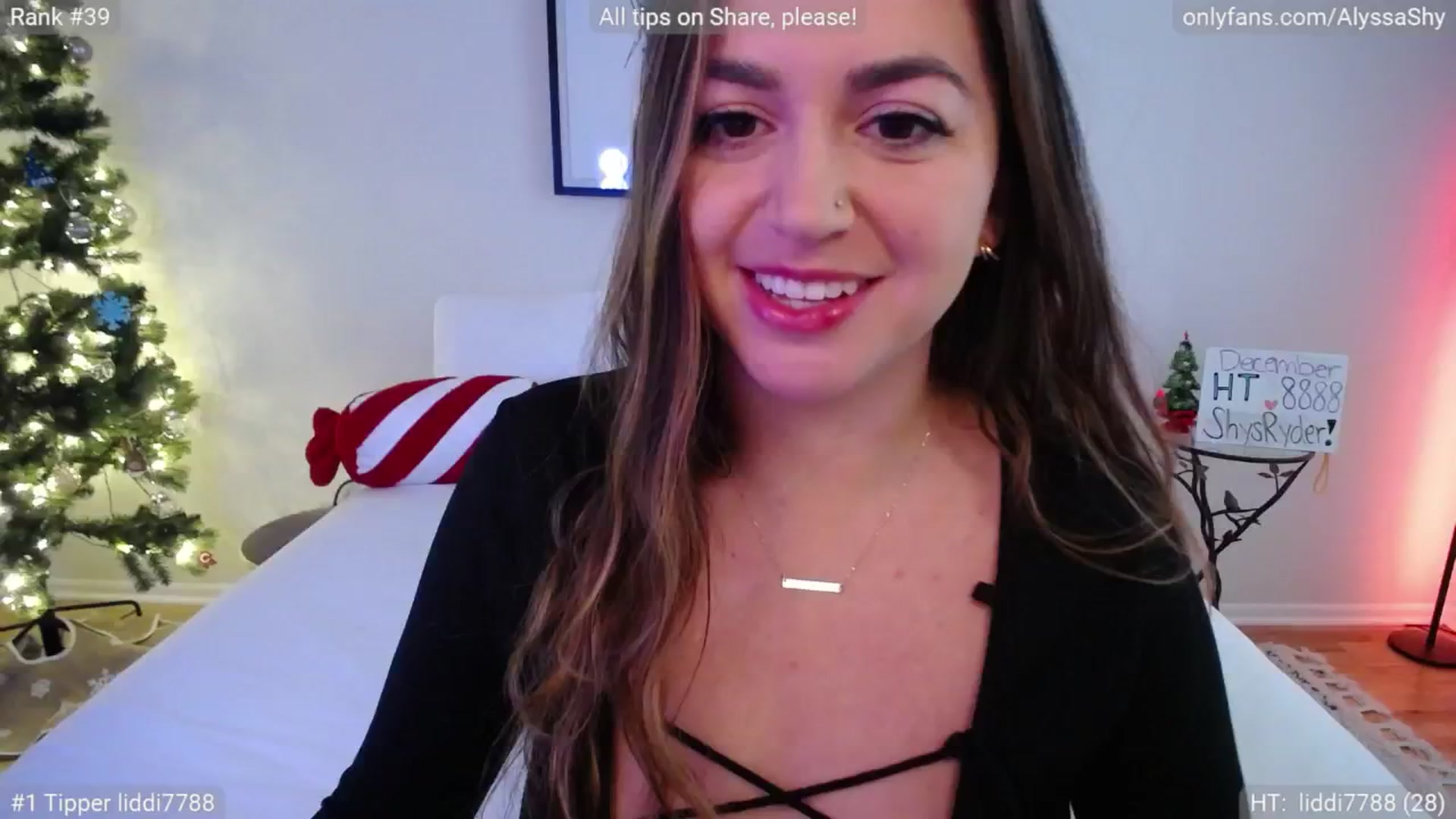 Gallery image thumbnail from AlyssaShy's myfreecams stream on, 12/05/2024, 16:40 image 7 of 20