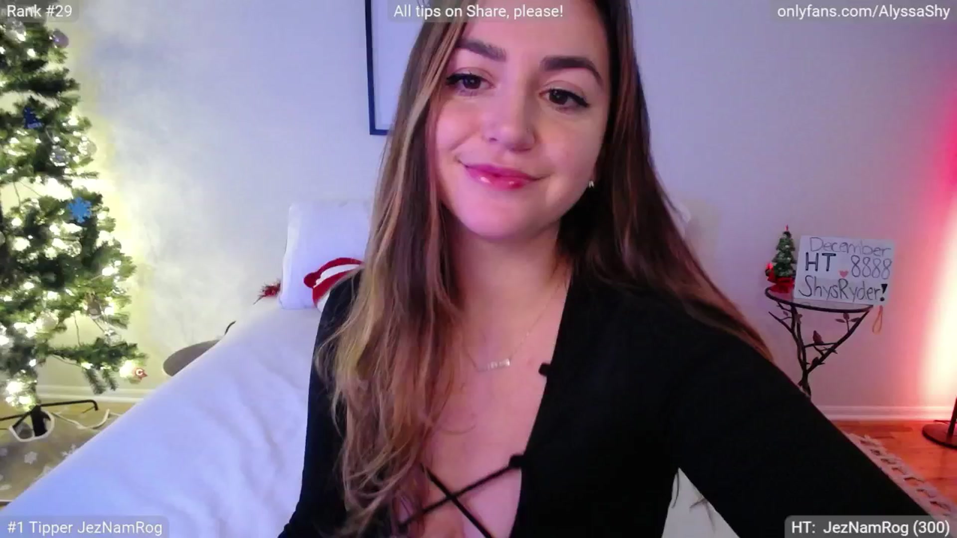 Gallery image thumbnail from AlyssaShy's myfreecams stream on, 12/05/2024, 21:17 image 10 of 20