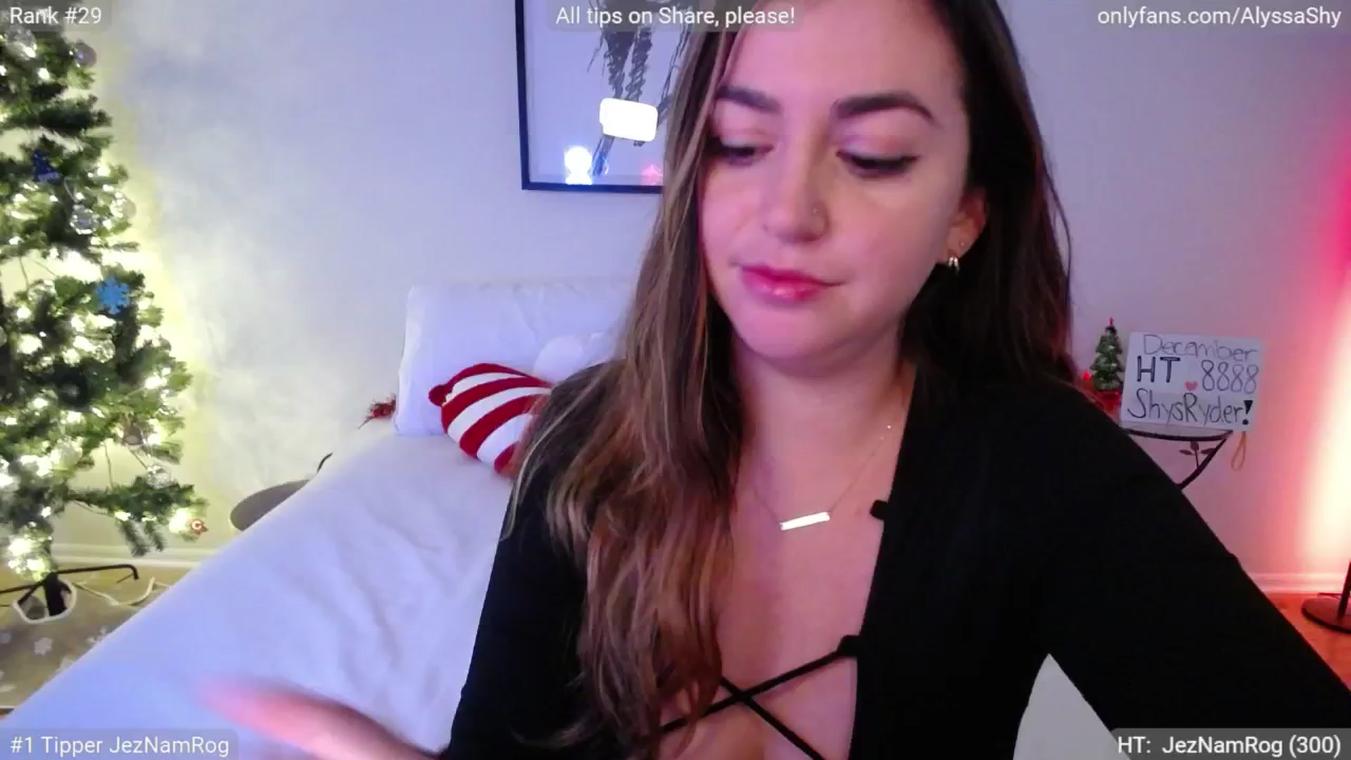 Gallery image thumbnail from AlyssaShy's myfreecams stream on, 12/05/2024, 21:17 image 5 of 20