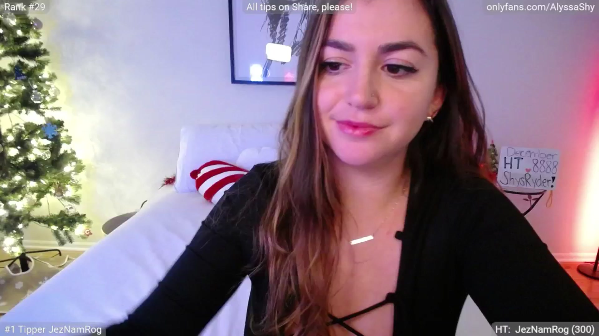 Gallery image thumbnail from AlyssaShy's myfreecams stream on, 12/05/2024, 21:17 image 14 of 20