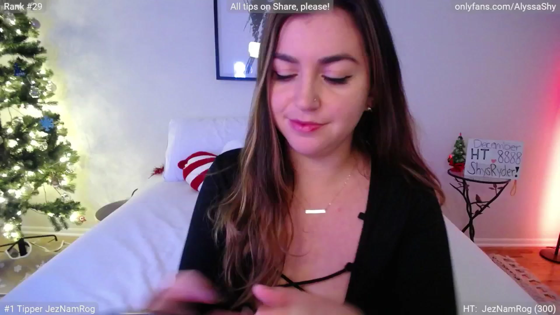 Gallery image thumbnail from AlyssaShy's myfreecams stream on, 12/05/2024, 21:17 image 11 of 20