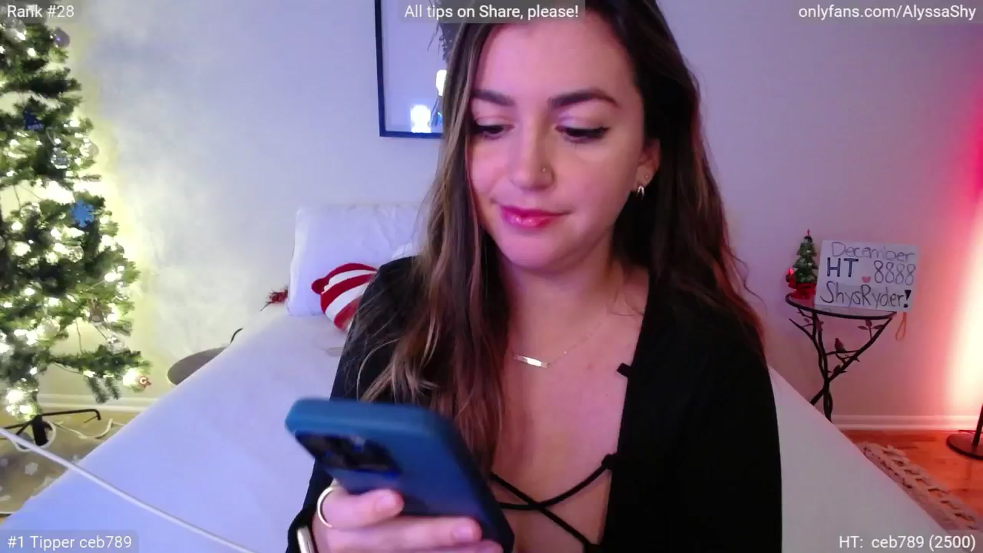 Gallery image thumbnail from AlyssaShy's myfreecams stream on, 12/05/2024, 21:45 image 10 of 20