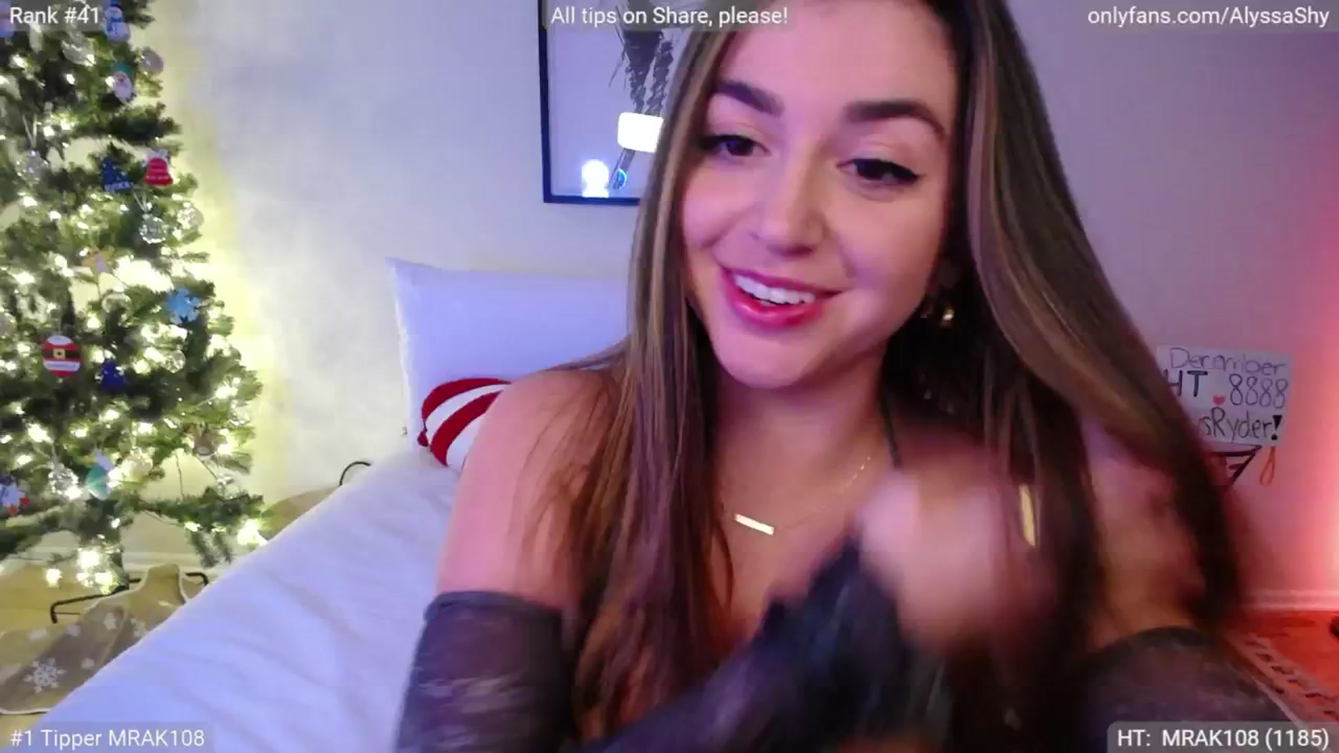 Gallery image thumbnail from AlyssaShy's myfreecams stream on, 12/07/2024, 01:25 image 11 of 20