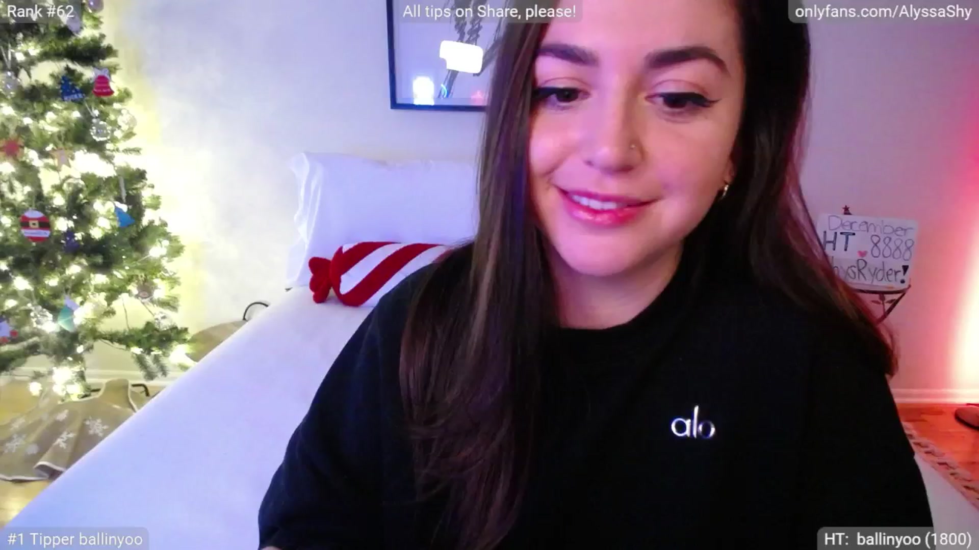 Gallery image thumbnail from AlyssaShy's myfreecams stream on, 12/14/2024, 03:07 image 18 of 20