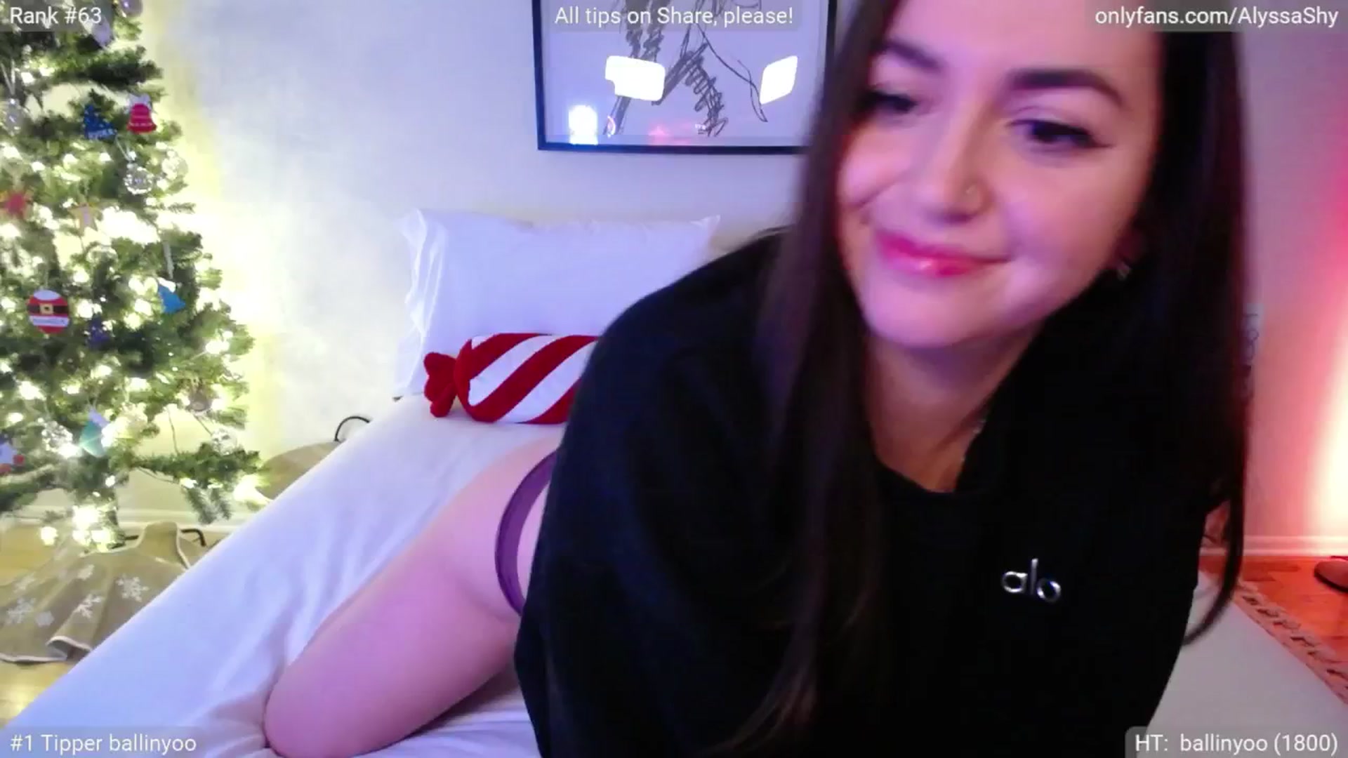 Gallery image thumbnail from AlyssaShy's myfreecams stream on, 12/14/2024, 03:07 image 11 of 20