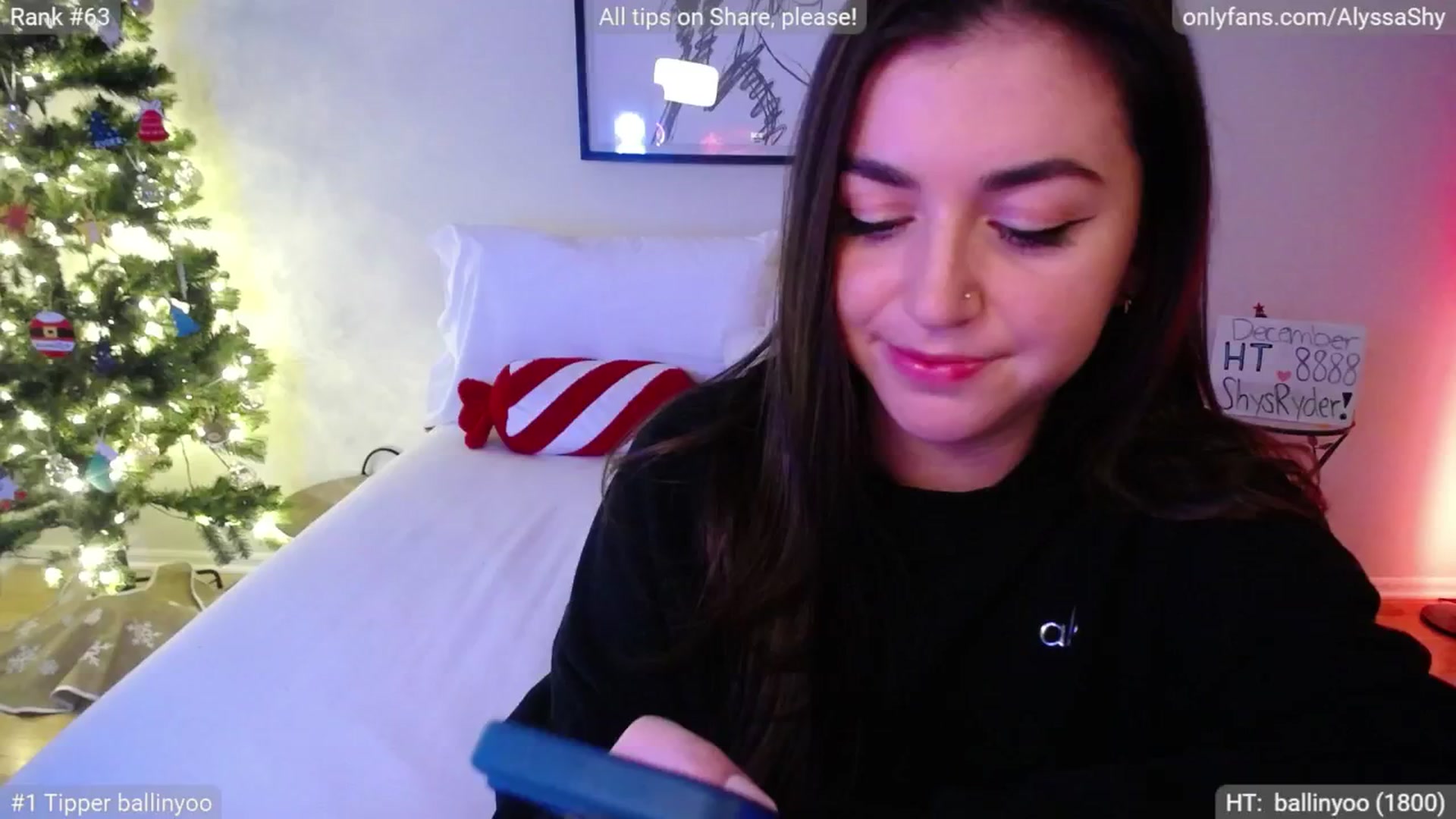 Gallery image thumbnail from AlyssaShy's myfreecams stream on, 12/14/2024, 03:07 image 15 of 20