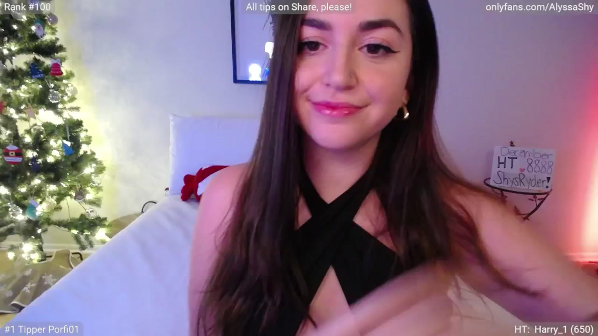 Gallery image thumbnail from AlyssaShy's myfreecams stream on, 12/18/2024, 20:53 image 18 of 20