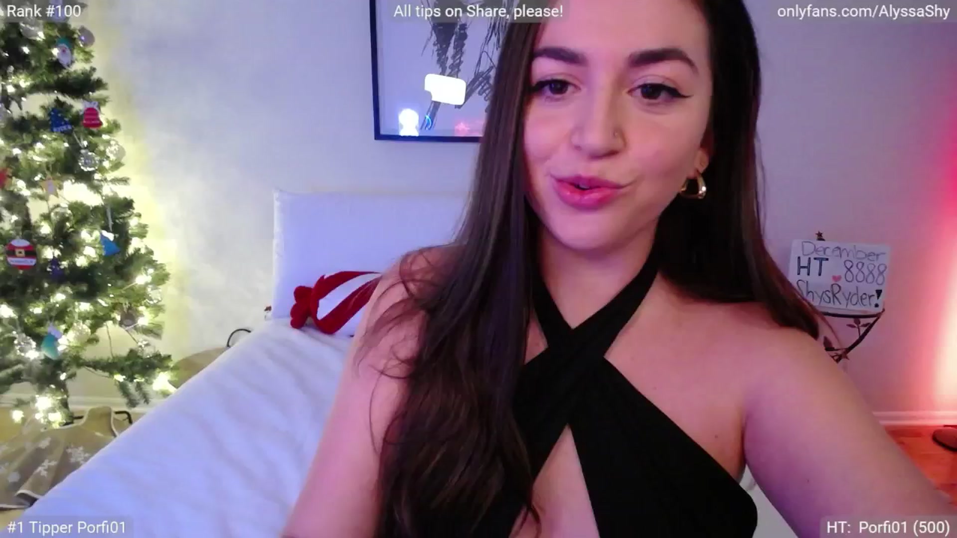 Gallery image thumbnail from AlyssaShy's myfreecams stream on, 12/18/2024, 20:53 image 12 of 20