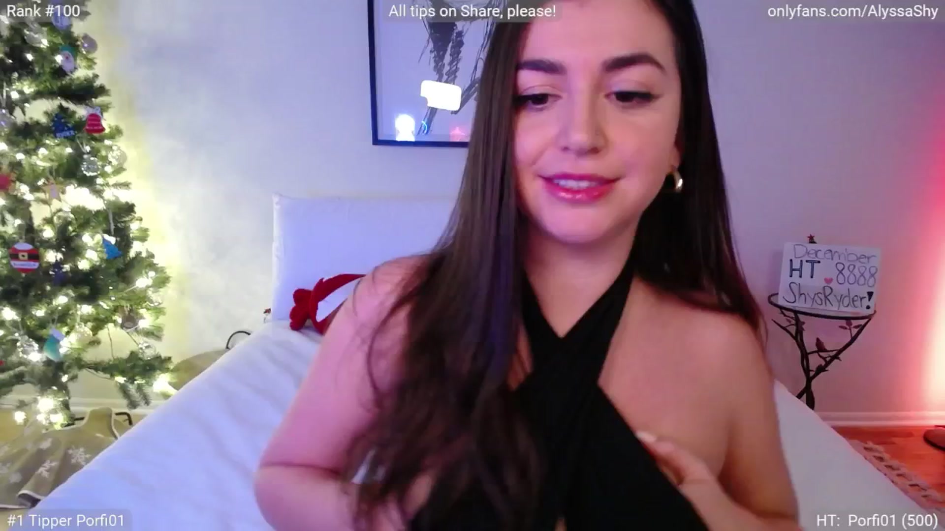 Gallery image thumbnail from AlyssaShy's myfreecams stream on, 12/18/2024, 20:53 image 14 of 20