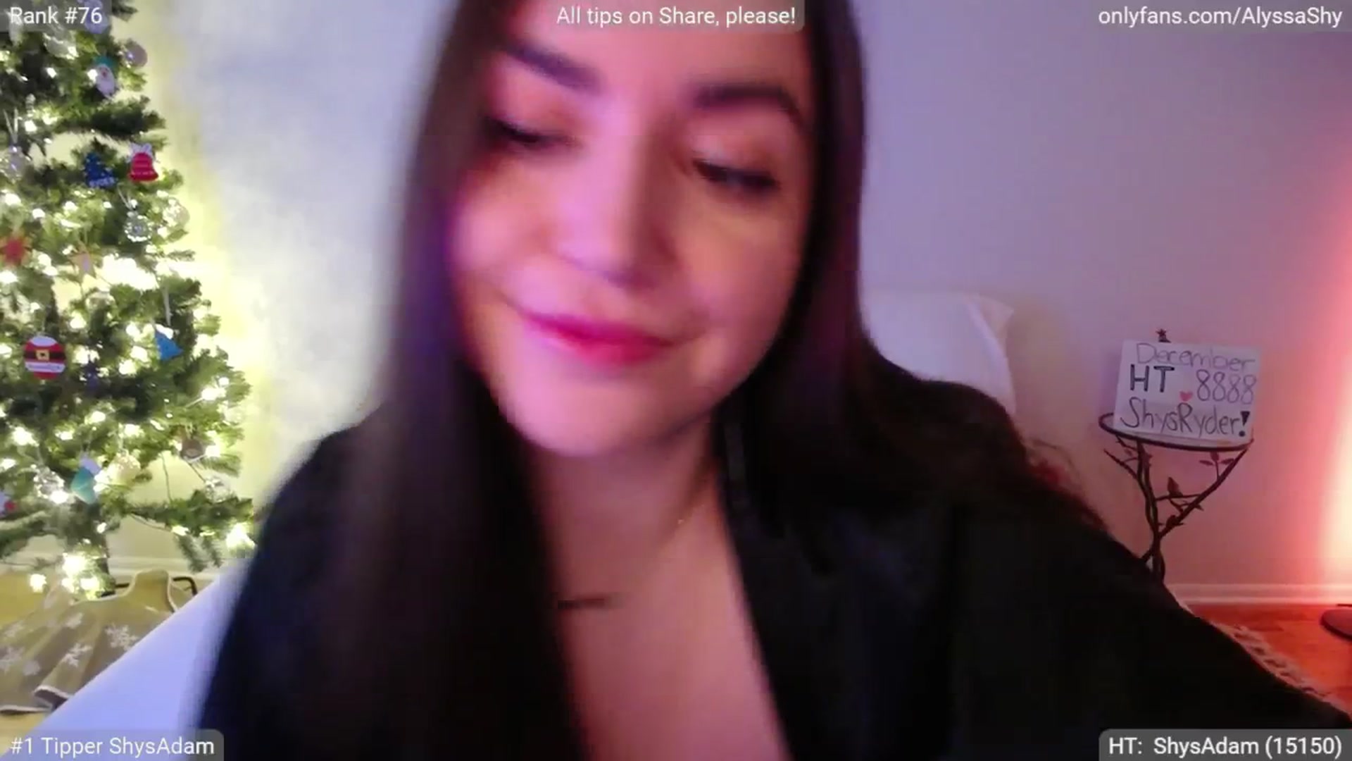Gallery image thumbnail from AlyssaShy's myfreecams stream on, 12/19/2024, 22:35 image 17 of 20