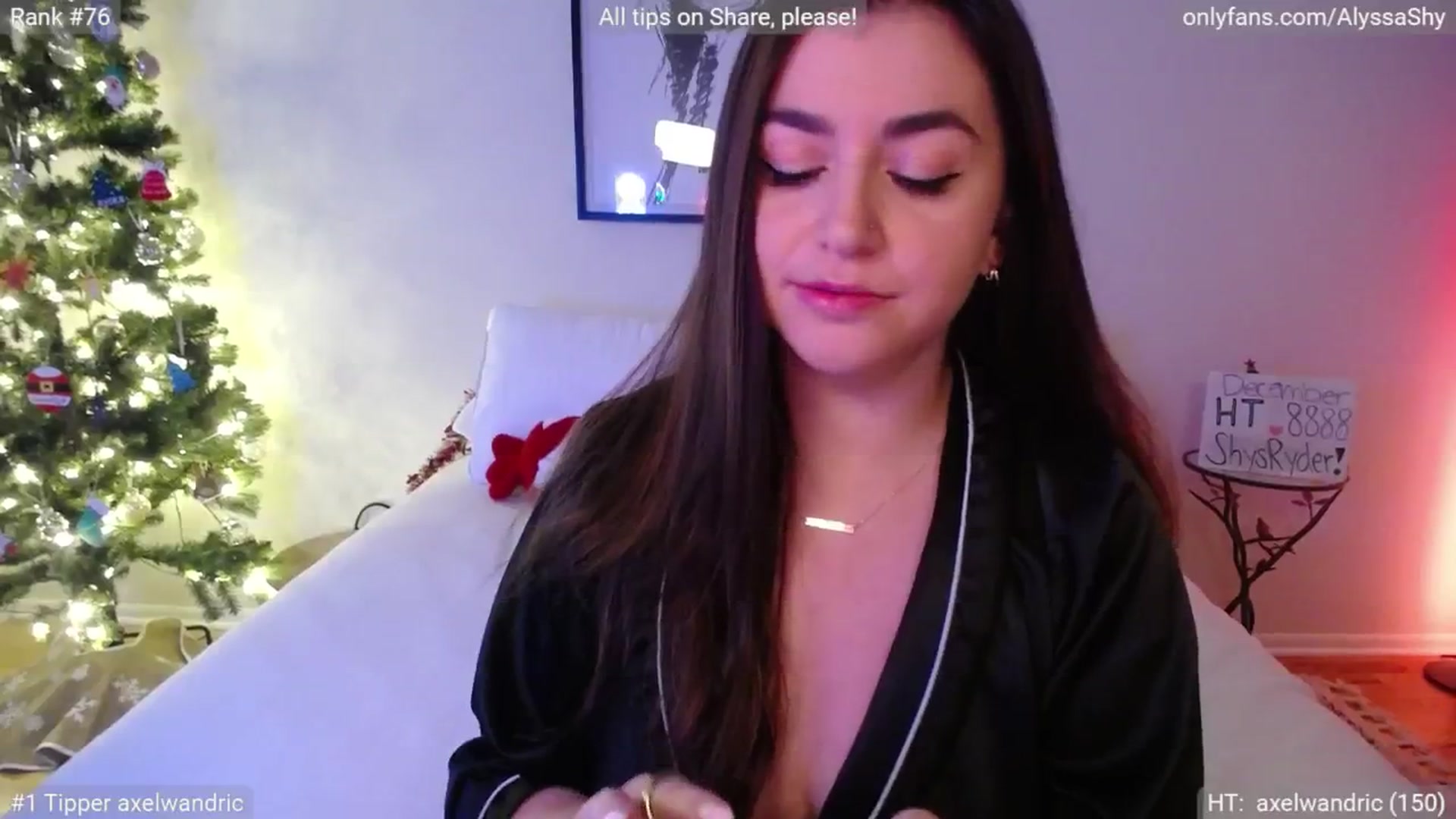 Gallery image thumbnail from AlyssaShy's myfreecams stream on, 12/19/2024, 22:35 image 13 of 20