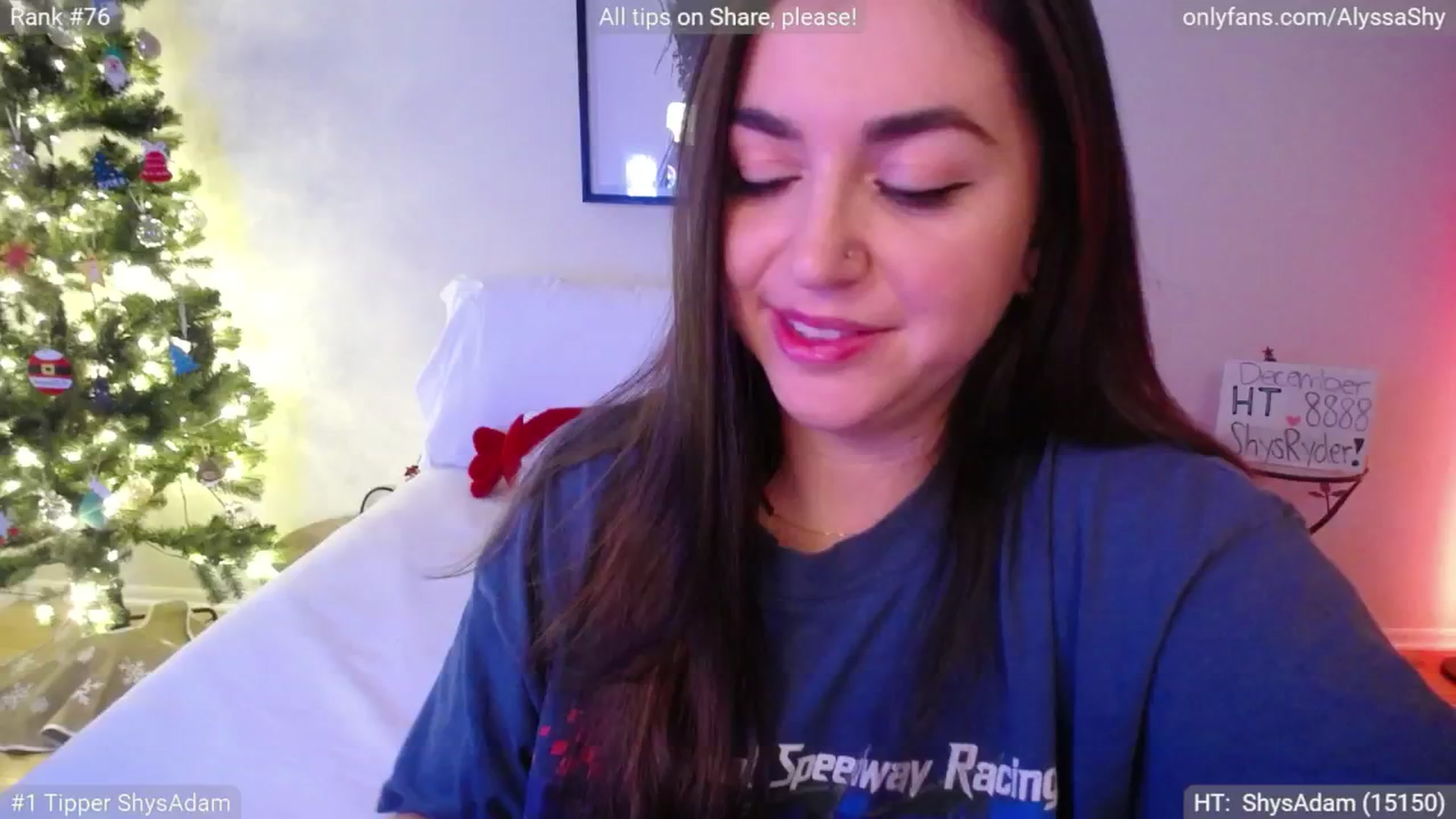 Gallery image thumbnail from AlyssaShy's myfreecams stream on, 12/20/2024, 24:06 image 15 of 20