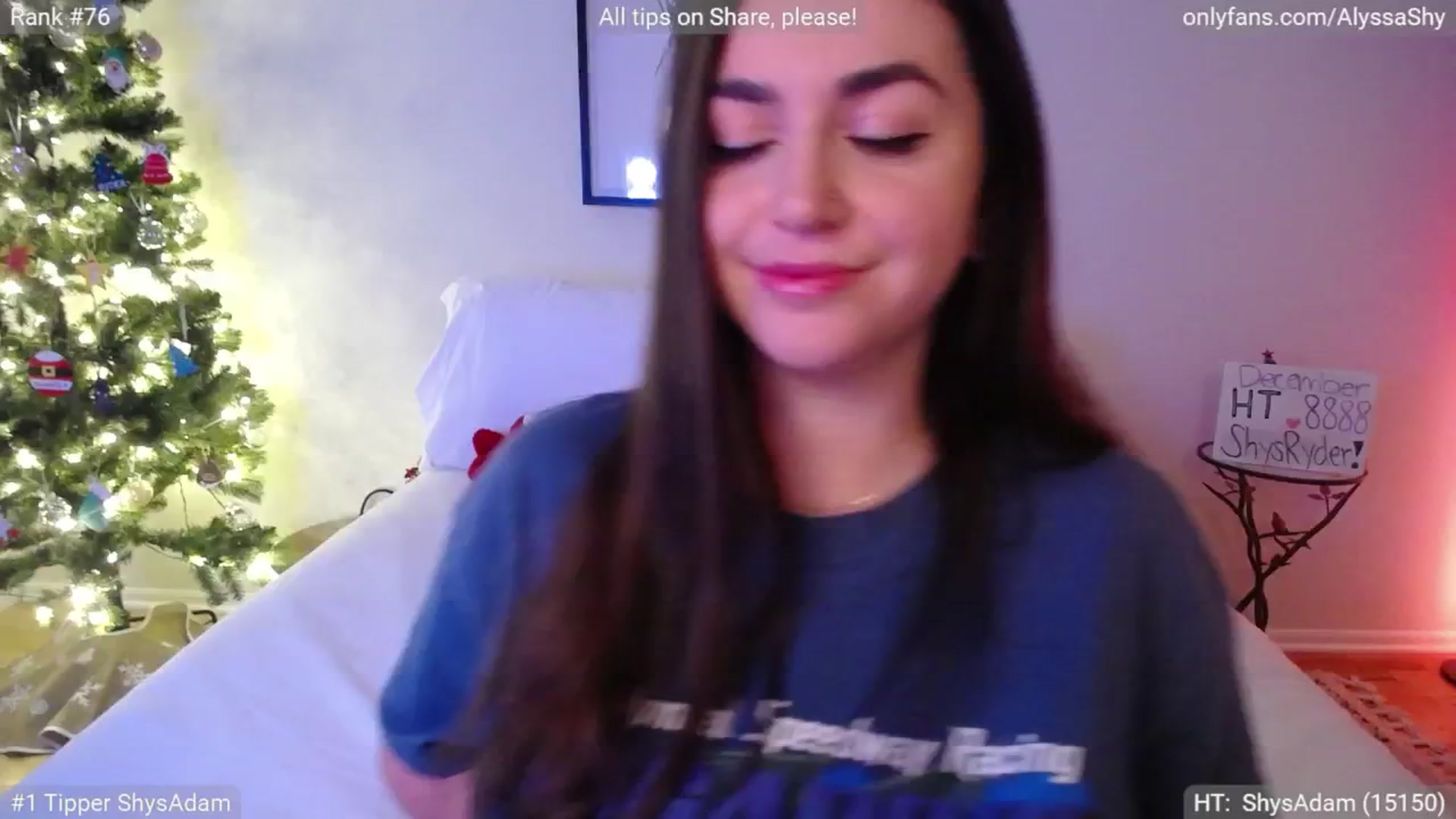 Gallery image thumbnail from AlyssaShy's myfreecams stream on, 12/20/2024, 24:06 image 12 of 20