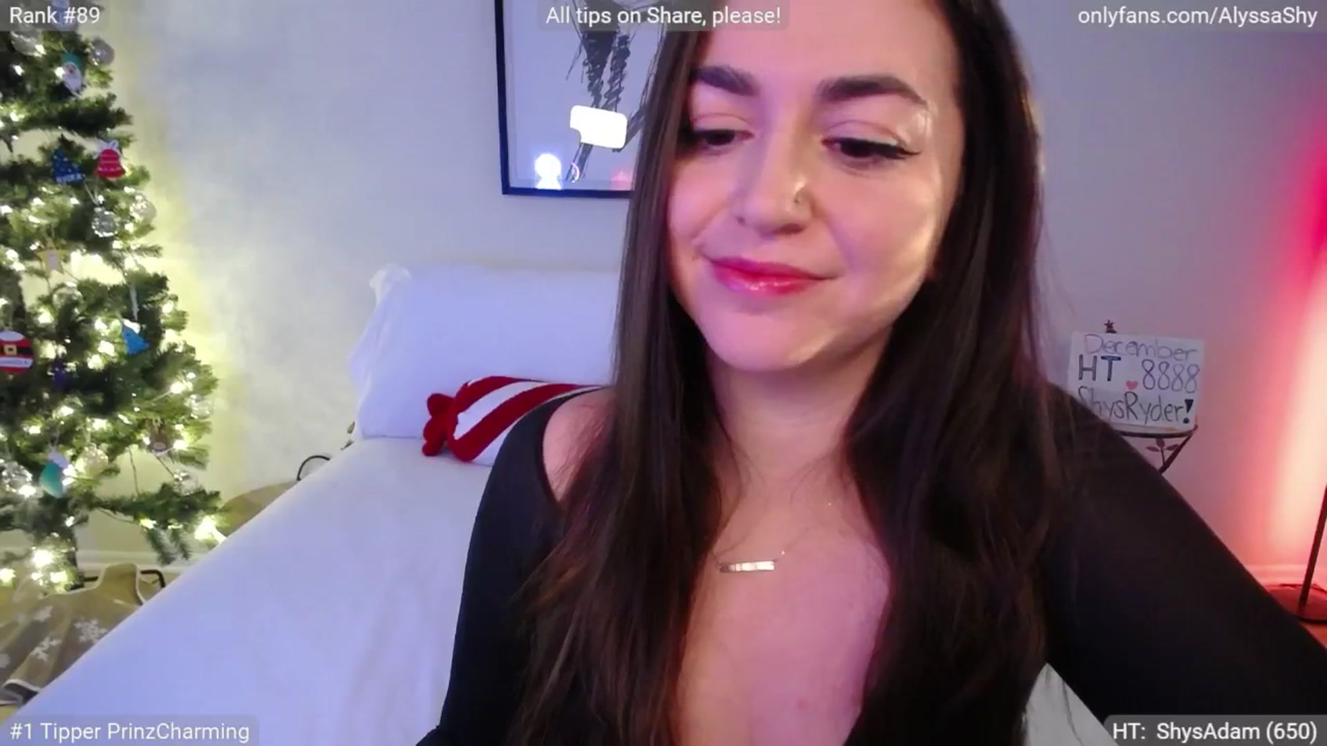 Gallery image thumbnail from AlyssaShy's myfreecams stream on, 12/24/2024, 22:46 image 4 of 20