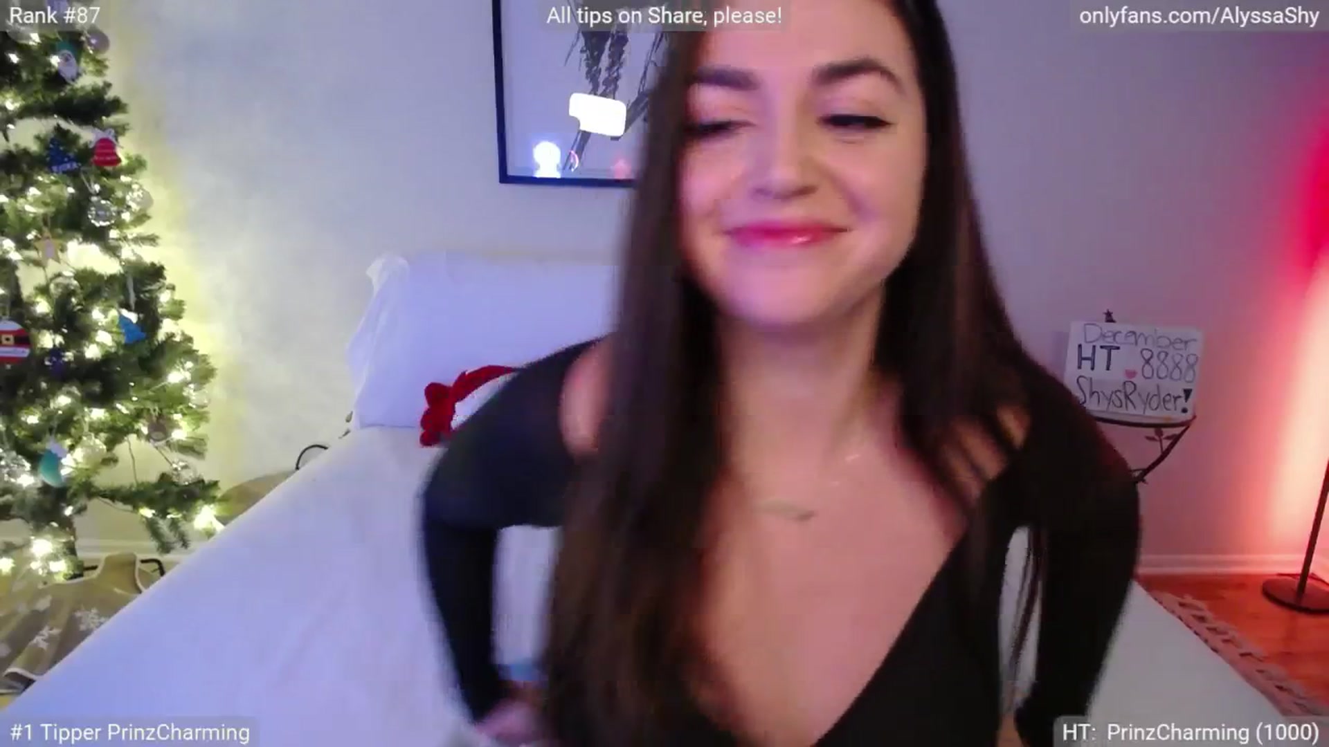 Gallery image thumbnail from AlyssaShy's myfreecams stream on, 12/24/2024, 22:46 image 6 of 20