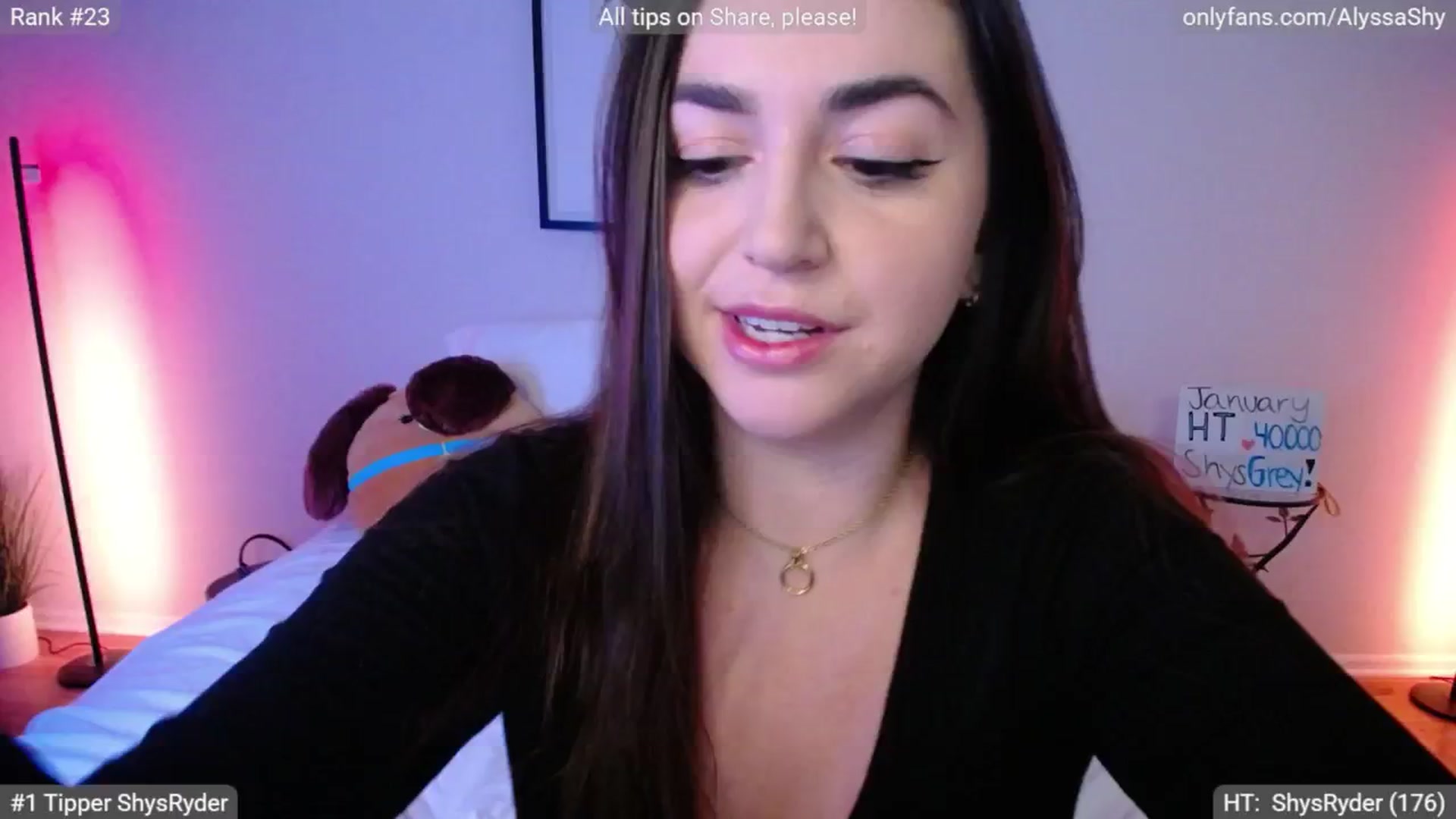 Gallery image thumbnail from AlyssaShy's myfreecams stream on, 01/16/2025, 21:54 image 6 of 20