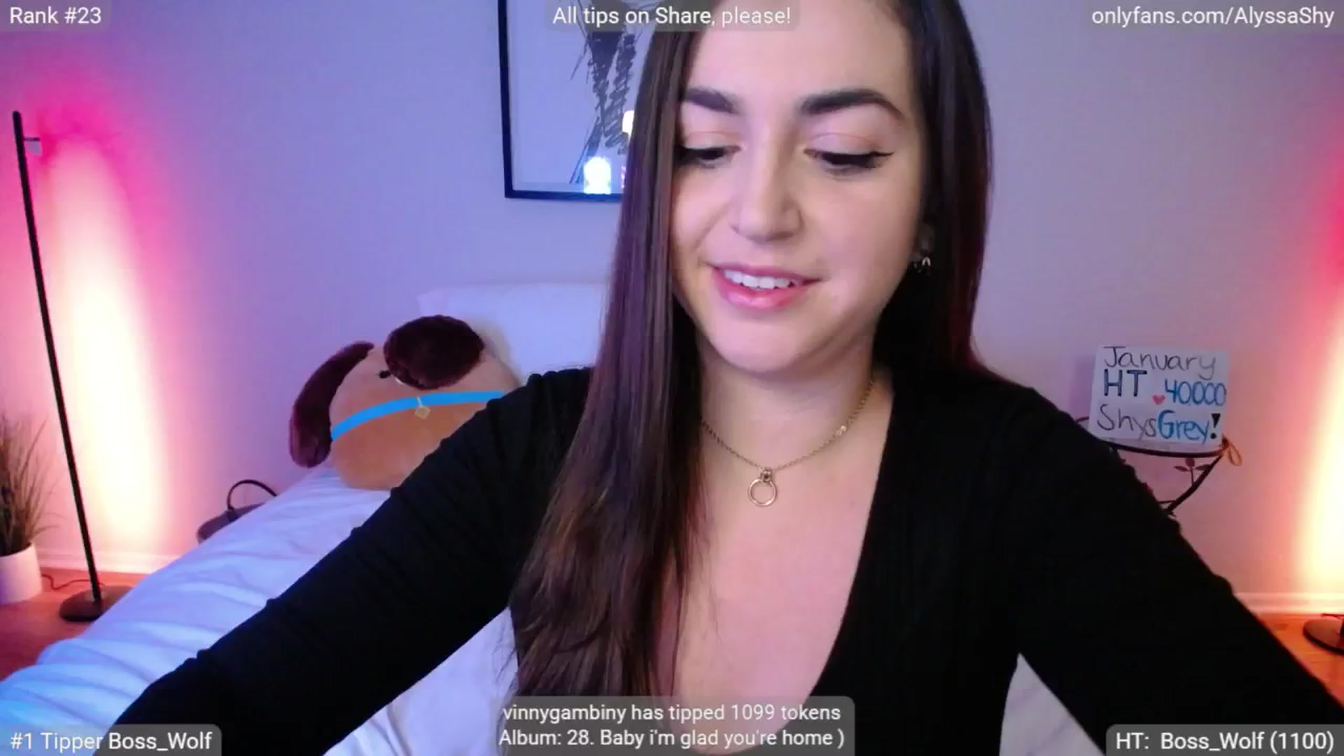 Gallery image thumbnail from AlyssaShy's myfreecams stream on, 01/16/2025, 21:54 image 16 of 20