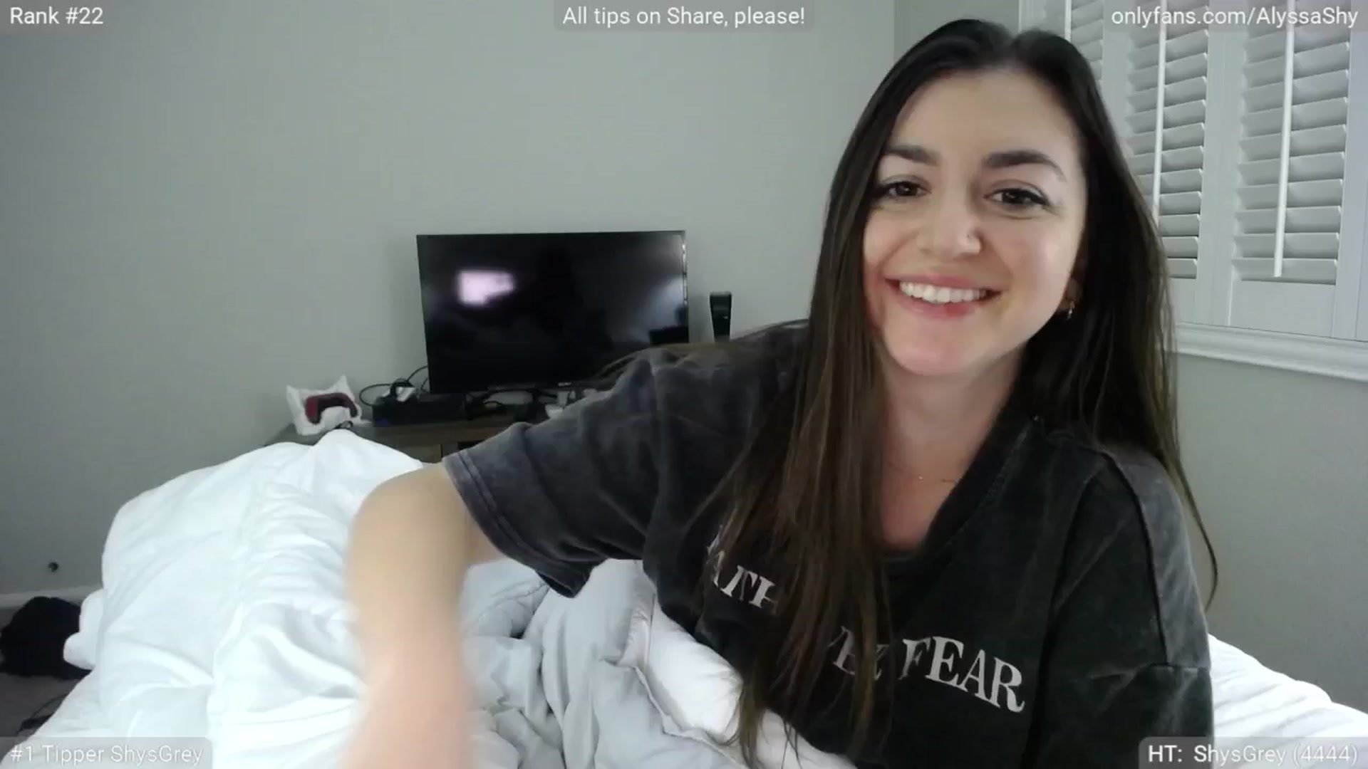 Gallery image thumbnail from AlyssaShy's myfreecams stream on, 01/21/2025, 07:06 image 14 of 20
