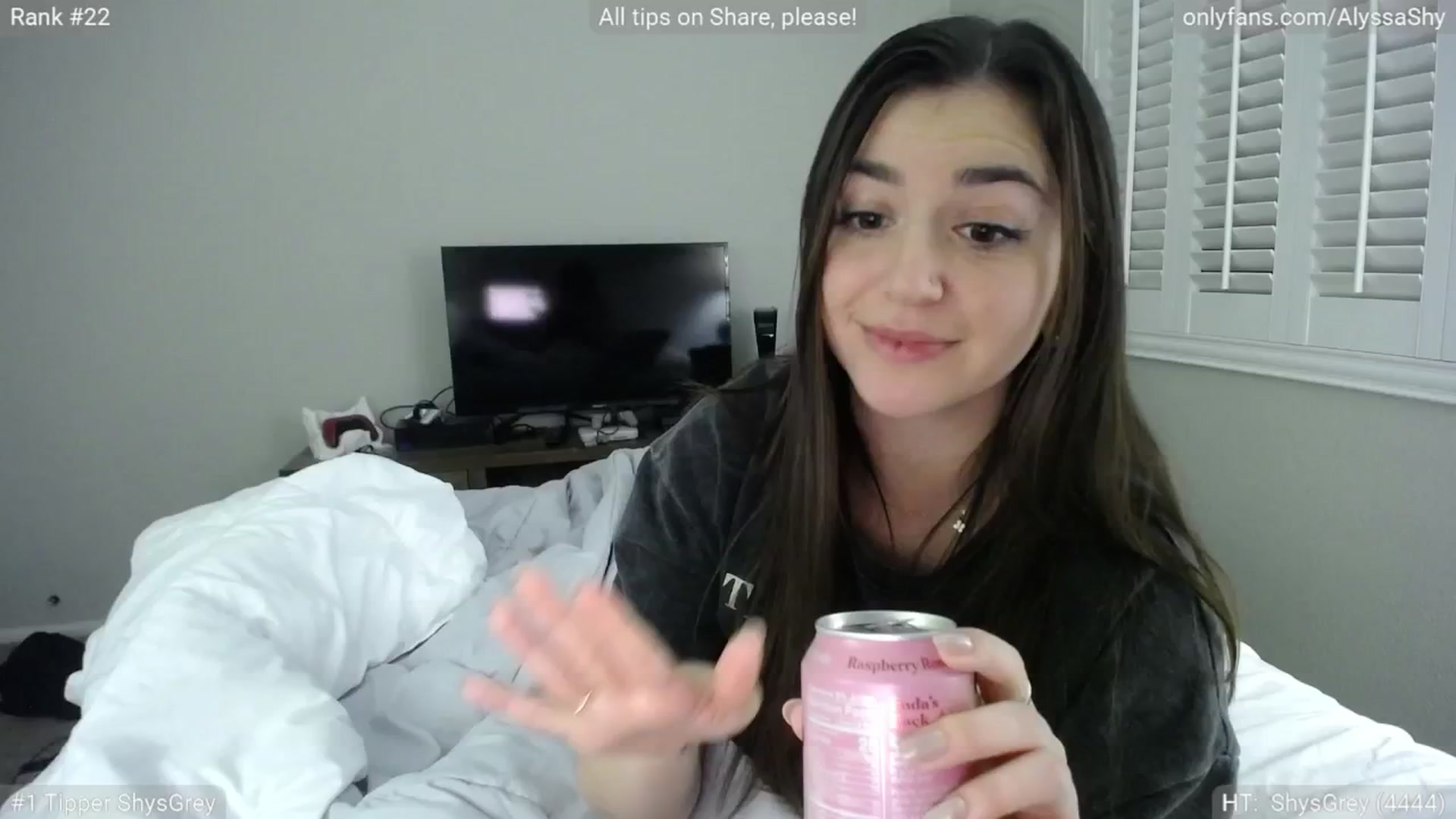 Gallery image thumbnail from AlyssaShy's myfreecams stream on, 01/21/2025, 07:06 image 9 of 20