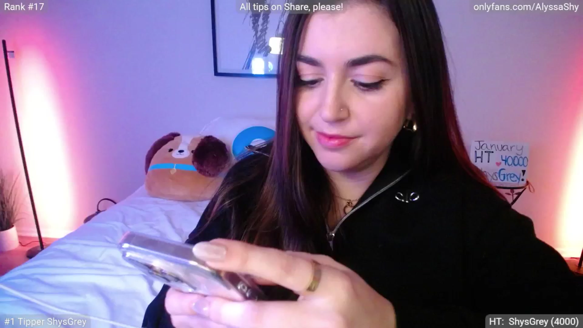 Gallery image thumbnail from AlyssaShy's myfreecams stream on, 01/26/2025, 01:37 image 18 of 20
