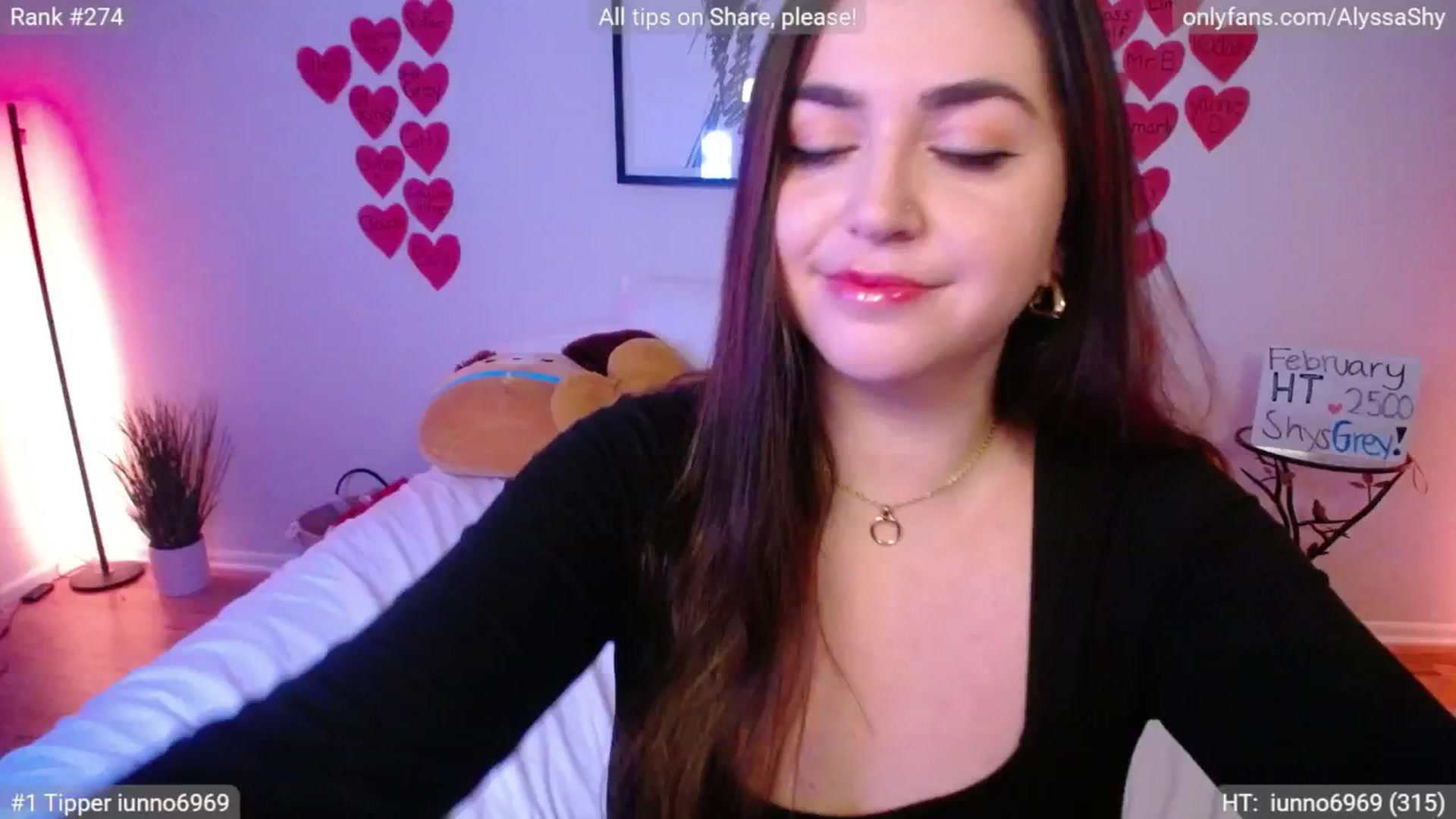 Gallery image thumbnail from AlyssaShy's myfreecams stream on, 02/14/2025, 24:04 image 13 of 20
