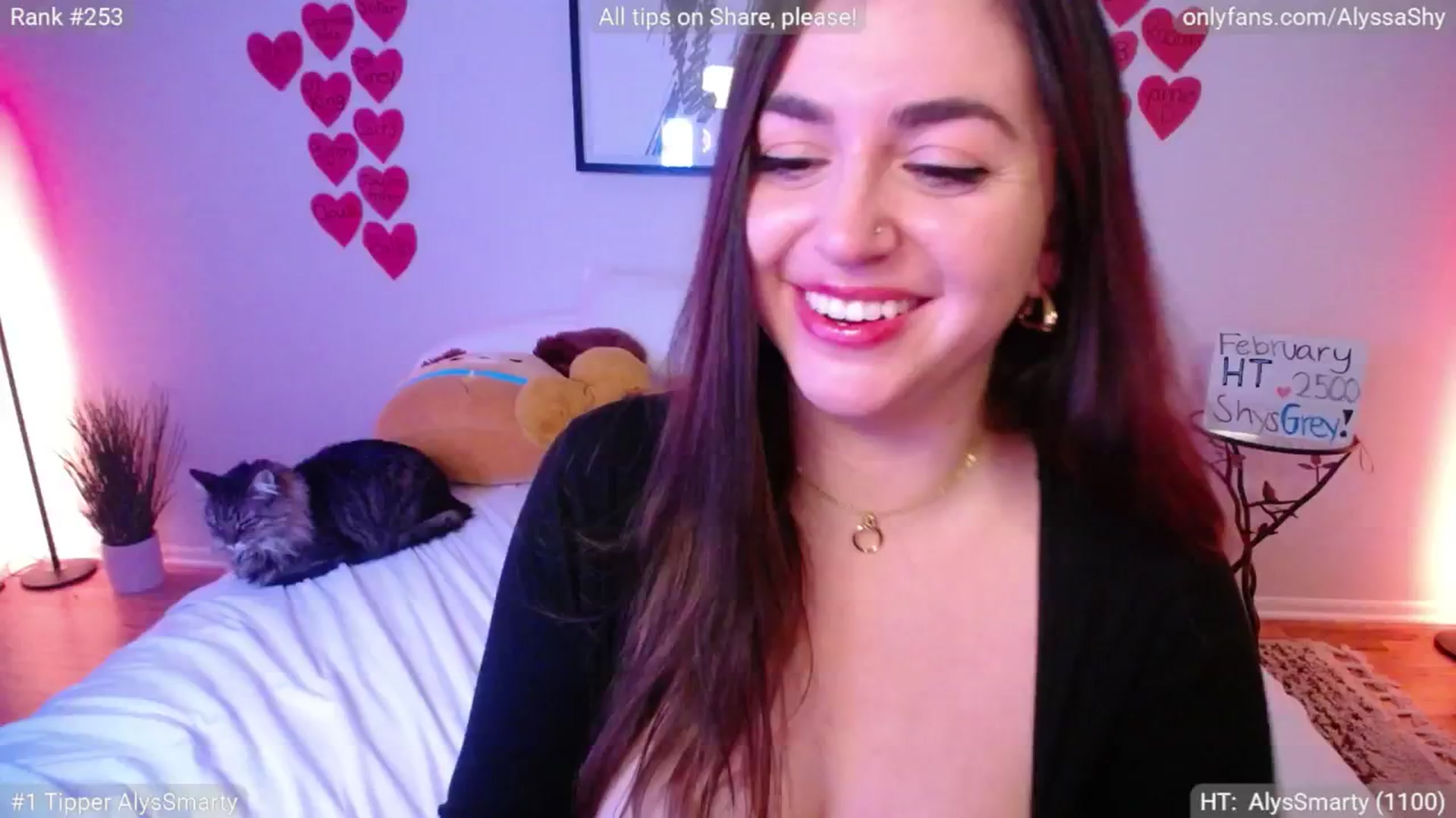 Gallery image thumbnail from AlyssaShy's myfreecams stream on, 02/14/2025, 01:57 image 18 of 20