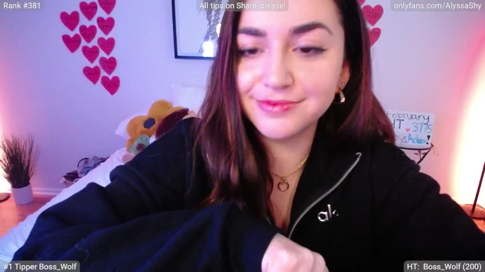 Gallery image thumbnail from AlyssaShy's myfreecams stream on, 02/22/2025, 21:57 image 18 of 20