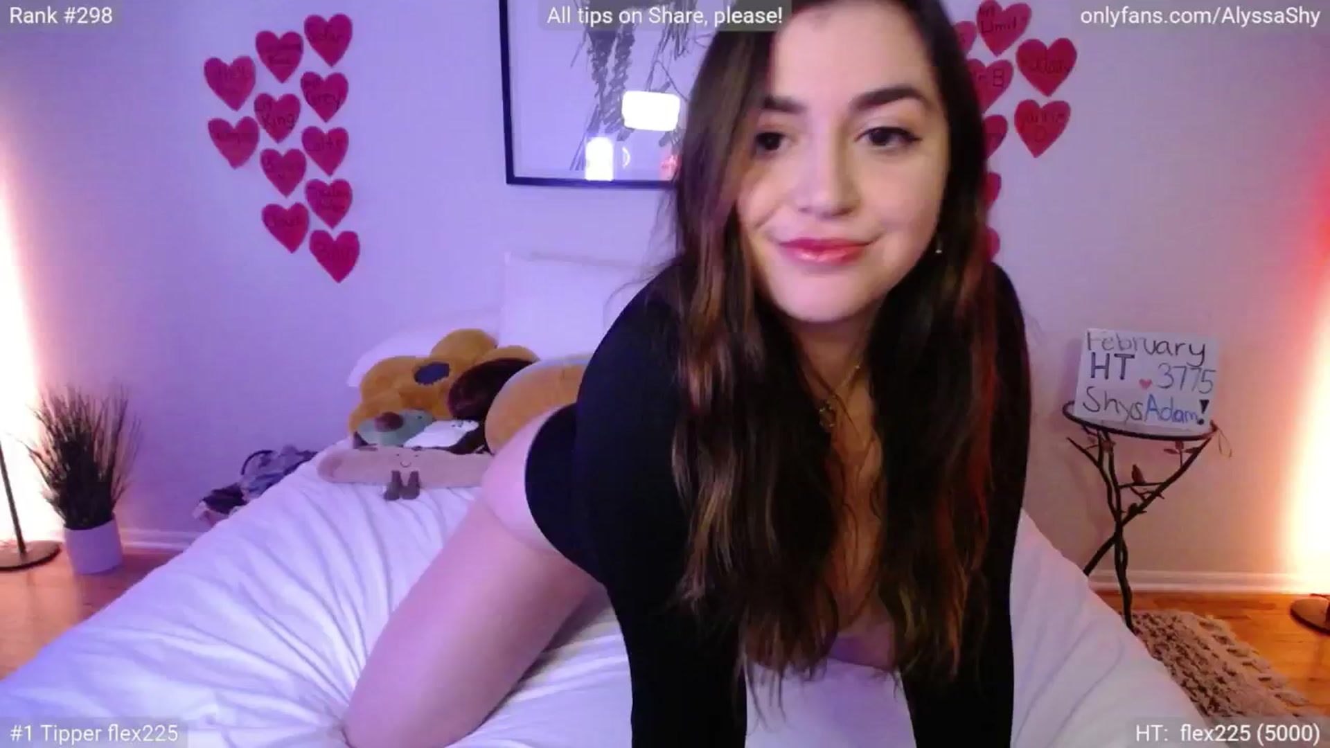 Gallery image thumbnail from AlyssaShy's myfreecams stream on, 02/24/2025, 24:03 image 13 of 20