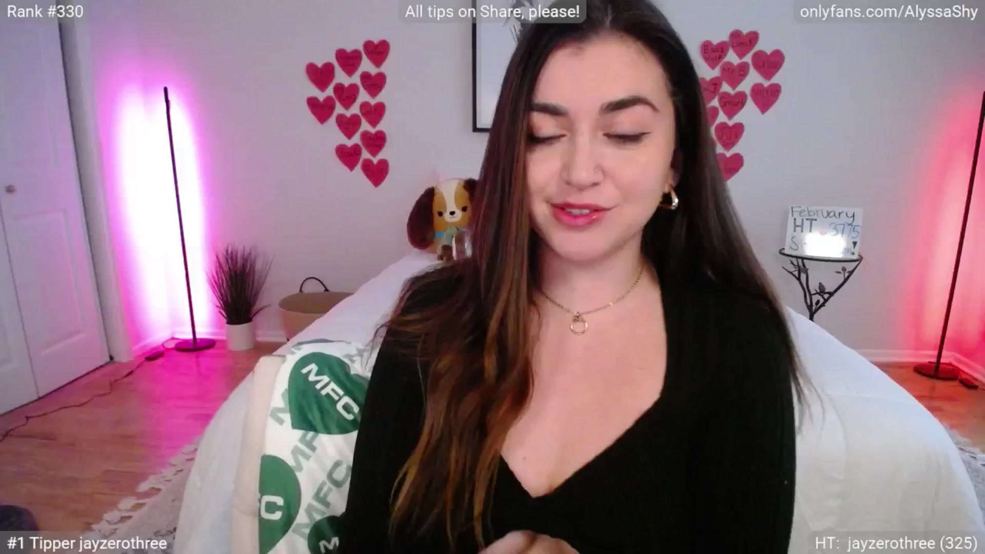 Gallery image thumbnail from AlyssaShy's myfreecams stream on, 02/26/2025, 23:14 image 1 of 20