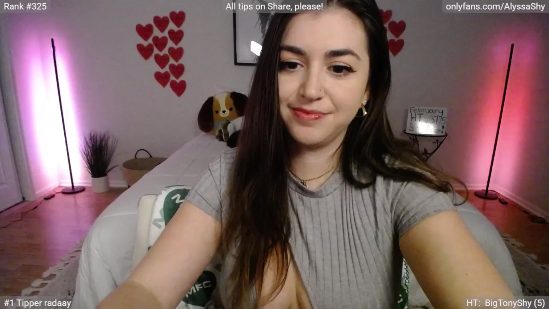 Gallery image thumbnail from AlyssaShy's myfreecams stream on, 02/27/2025, 22:37 image 9 of 20