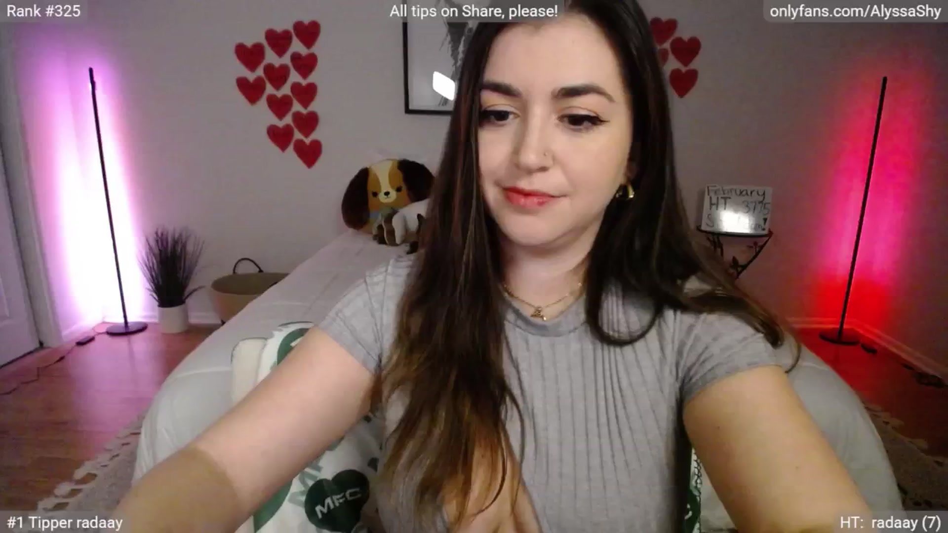 Gallery image thumbnail from AlyssaShy's myfreecams stream on, 02/27/2025, 22:37 image 17 of 20