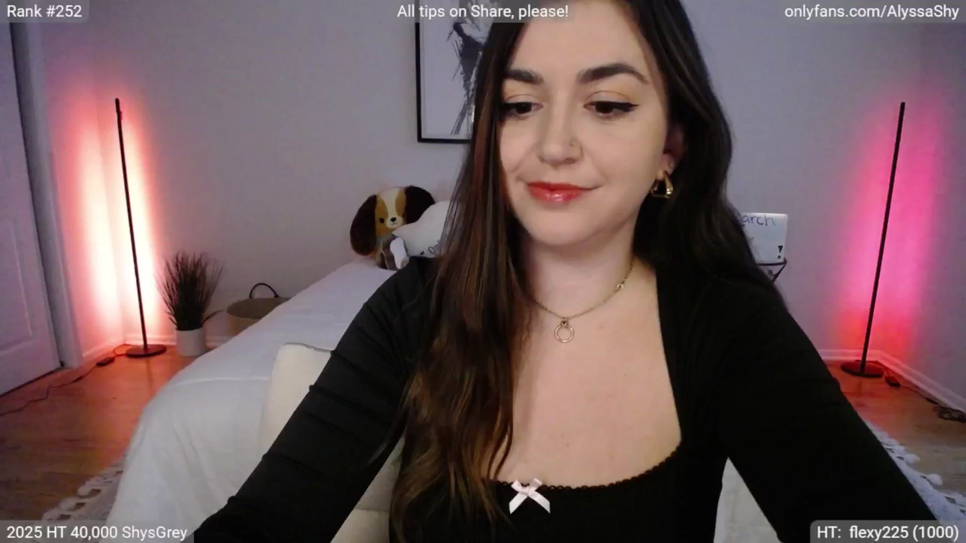 Gallery image thumbnail from AlyssaShy's myfreecams stream on, 03/02/2025, 23:43 image 10 of 20
