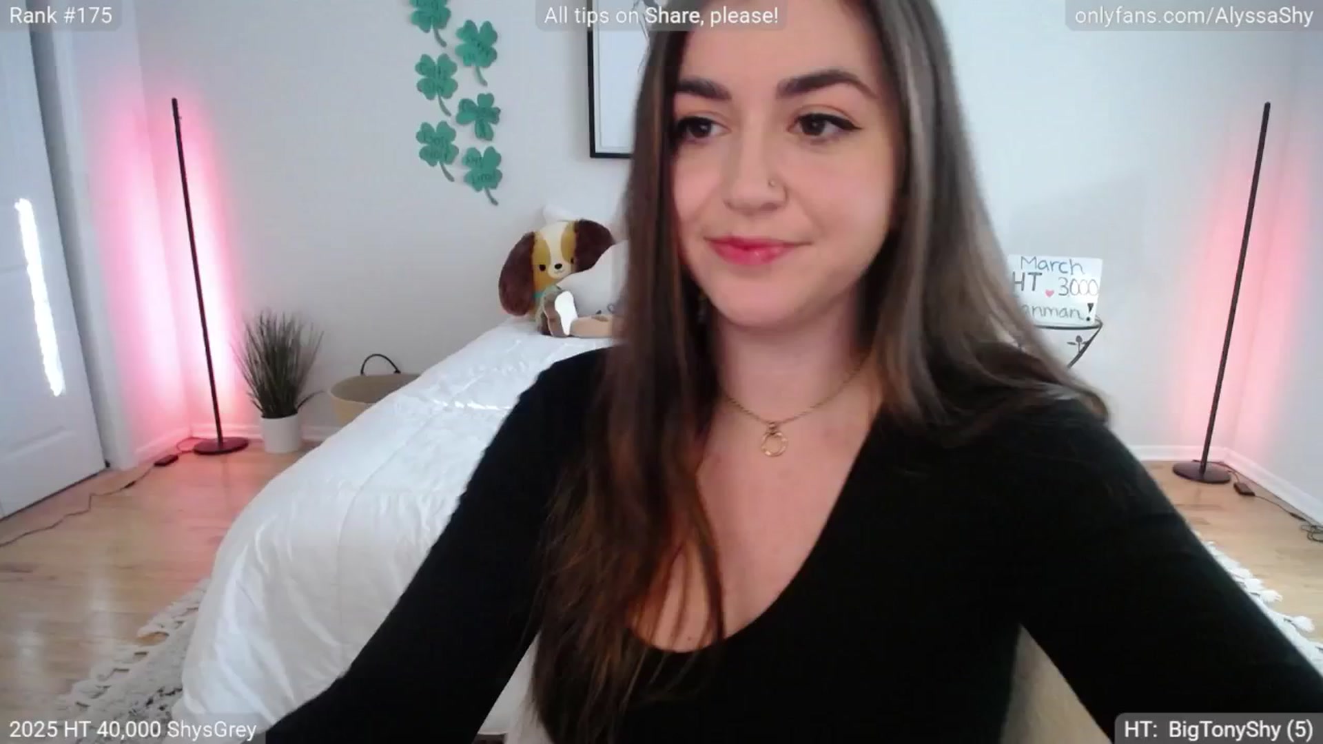 Gallery image thumbnail from AlyssaShy's myfreecams stream on, 03/03/2025, 22:10 image 6 of 20
