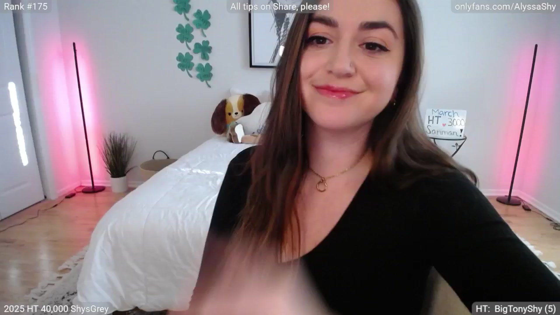 Gallery image thumbnail from AlyssaShy's myfreecams stream on, 03/03/2025, 22:10 image 7 of 20