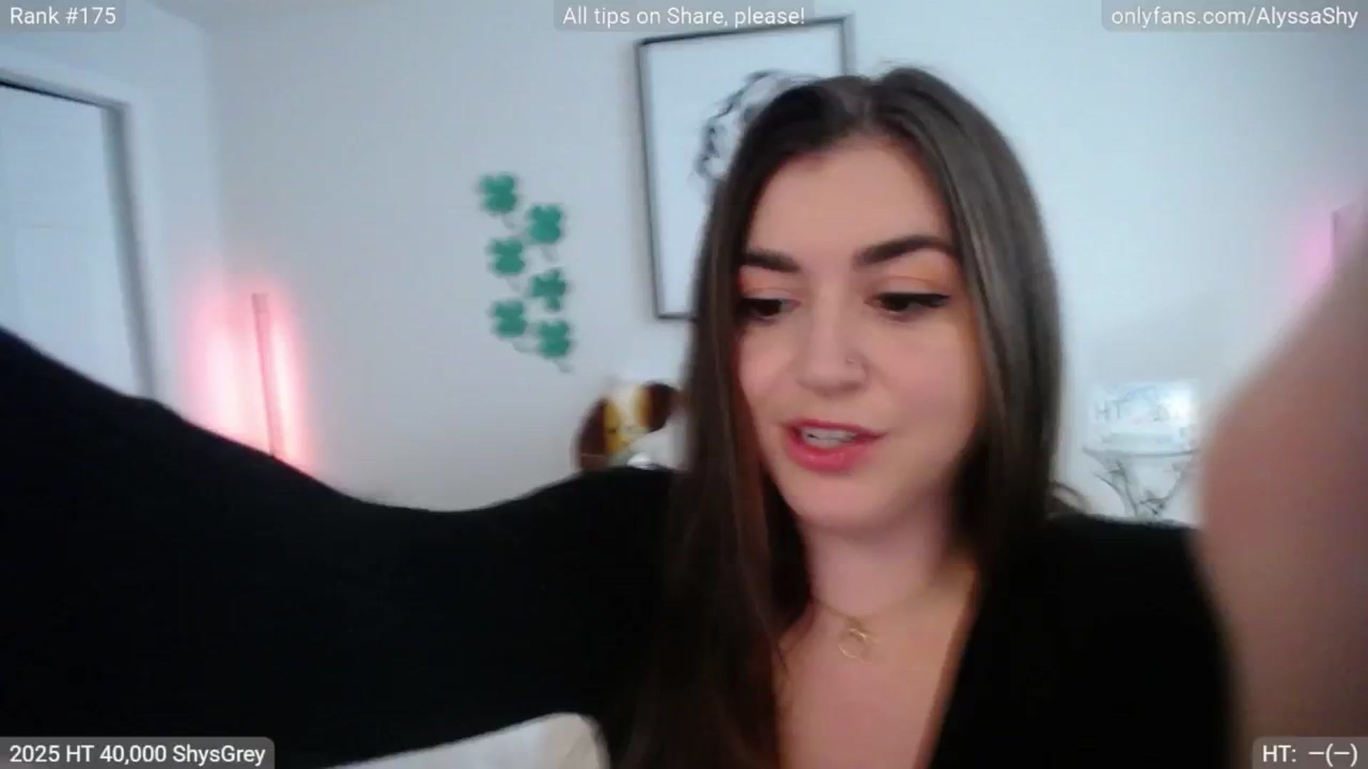 Gallery image thumbnail from AlyssaShy's myfreecams stream on, 03/03/2025, 22:10 image 4 of 20