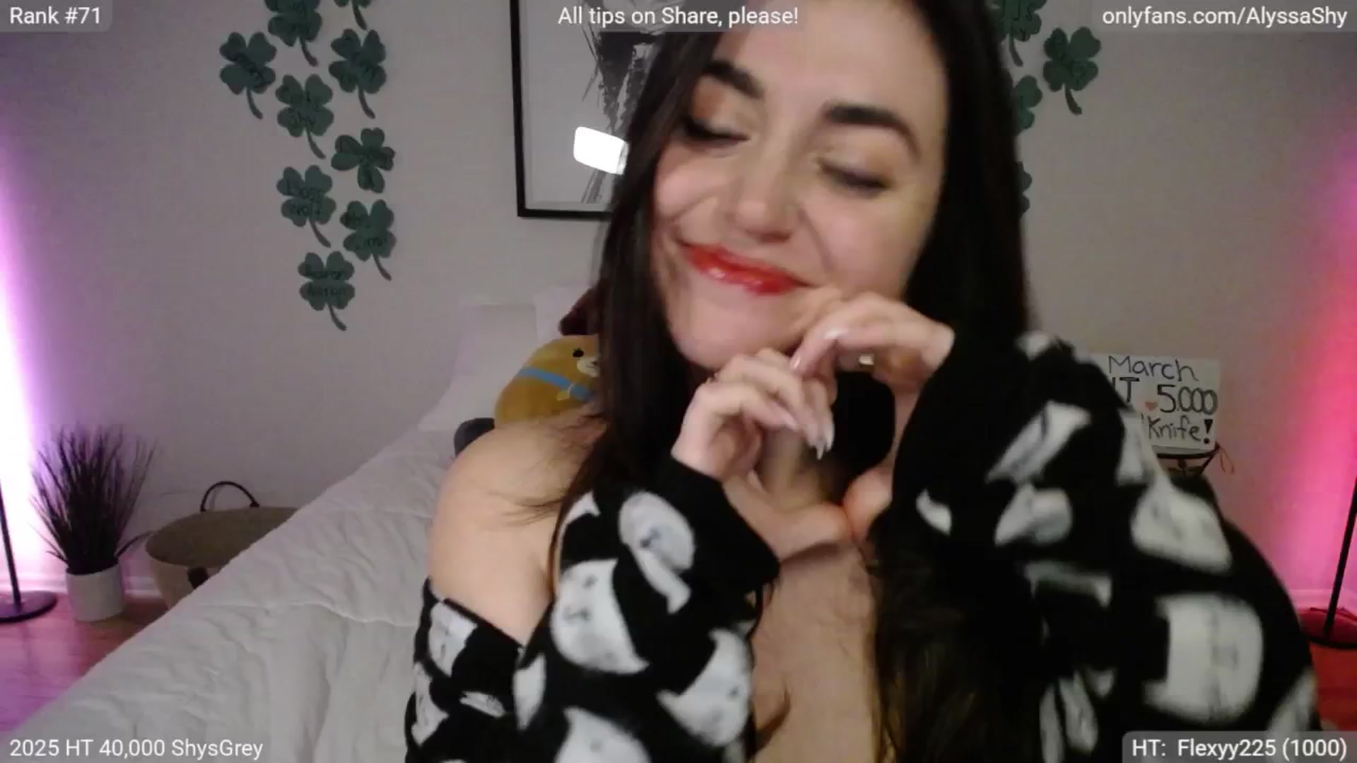 Gallery image thumbnail from AlyssaShy's myfreecams stream on, 03/08/2025, 05:31 image 14 of 20