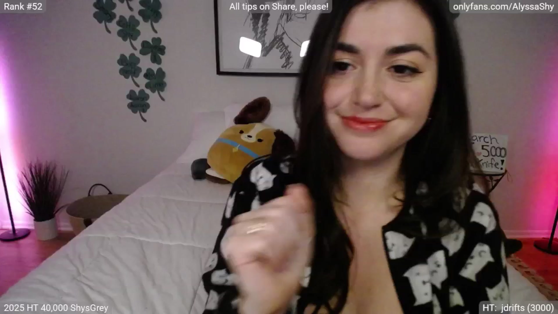 Gallery image thumbnail from AlyssaShy's myfreecams stream on, 03/08/2025, 05:57 image 18 of 20