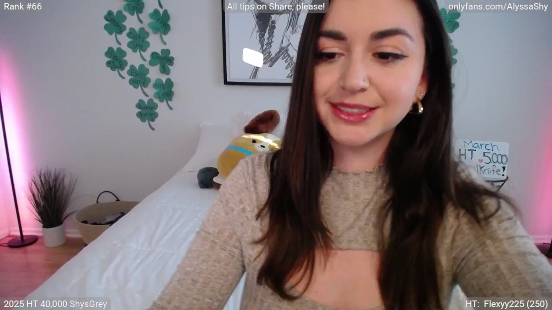 Gallery image thumbnail from AlyssaShy's myfreecams stream on, 03/11/2025, 22:36 image 12 of 20