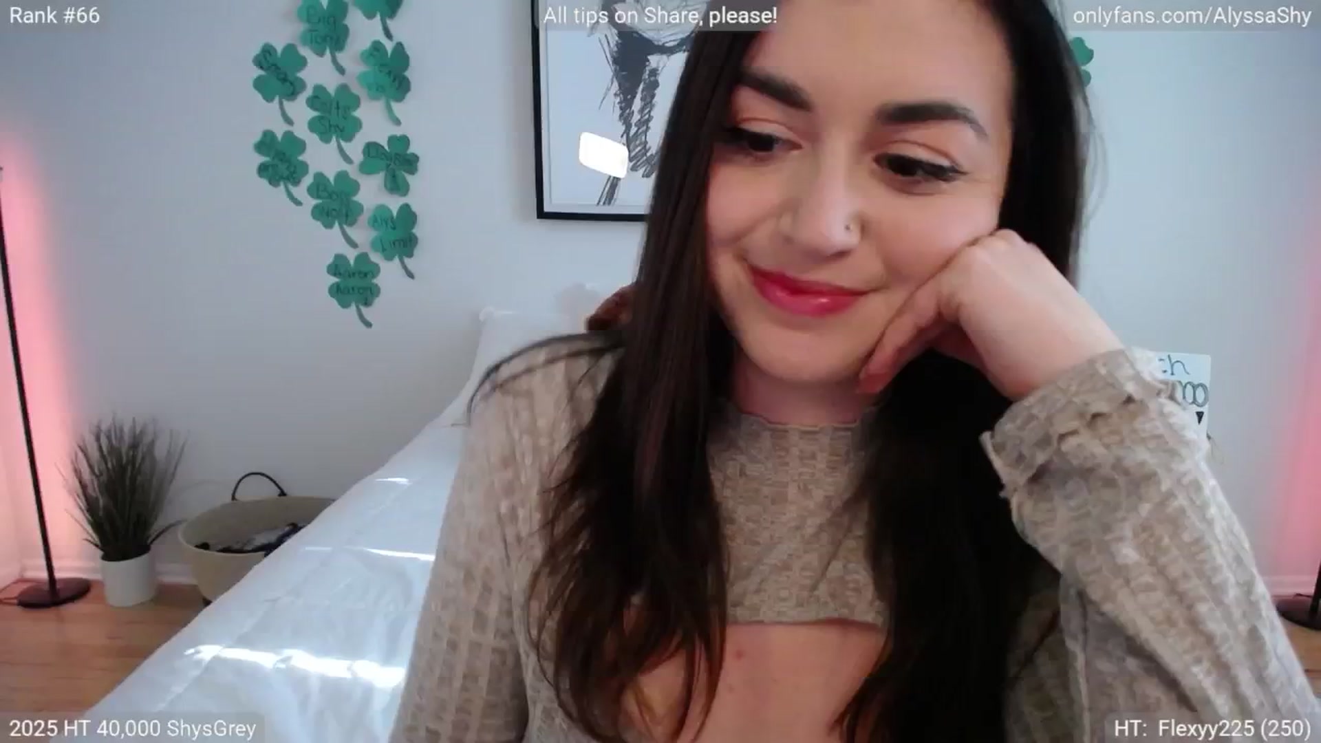 Gallery image thumbnail from AlyssaShy's myfreecams stream on, 03/11/2025, 22:36 image 3 of 20