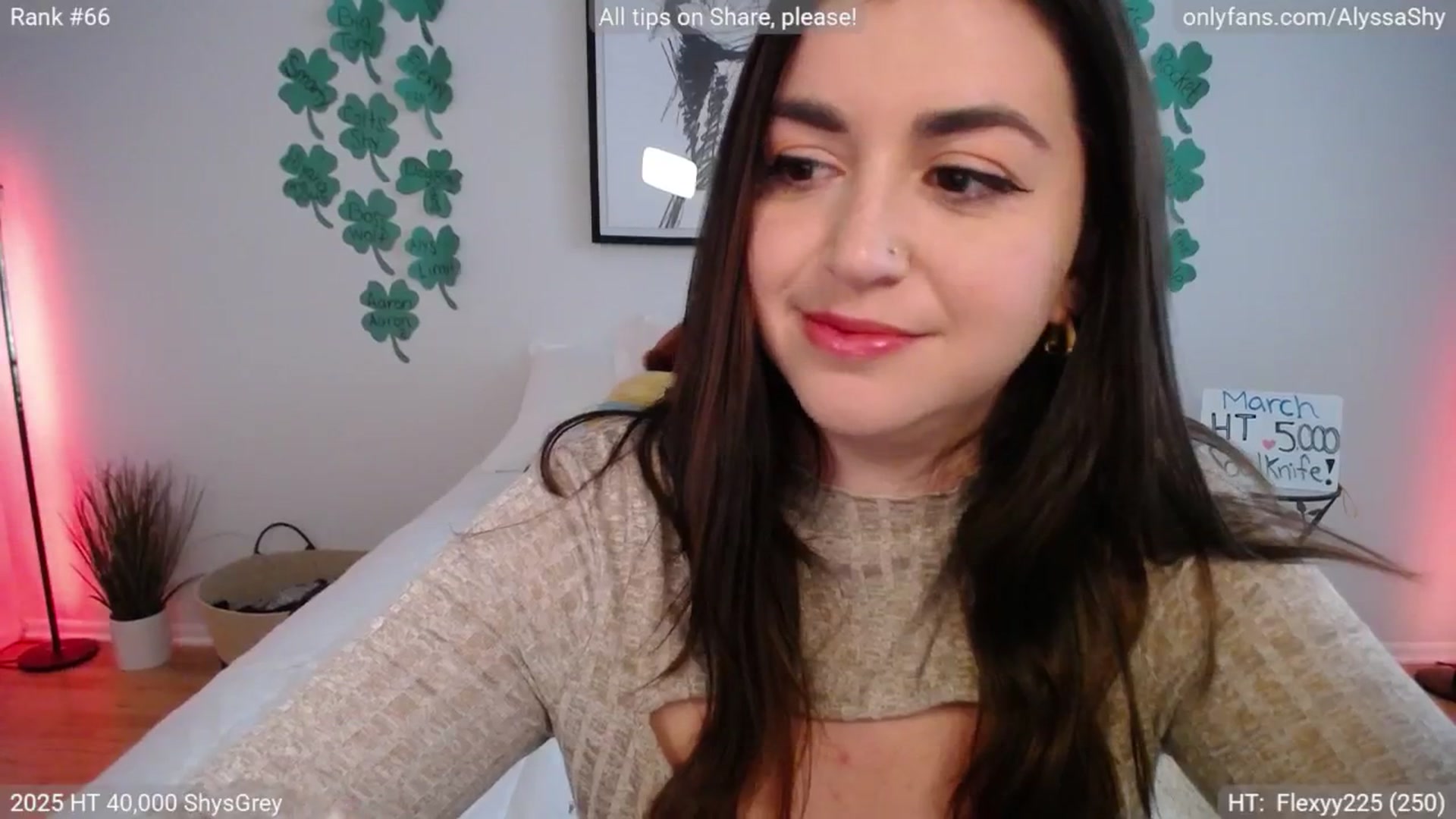 Gallery image thumbnail from AlyssaShy's myfreecams stream on, 03/11/2025, 22:36 image 13 of 20