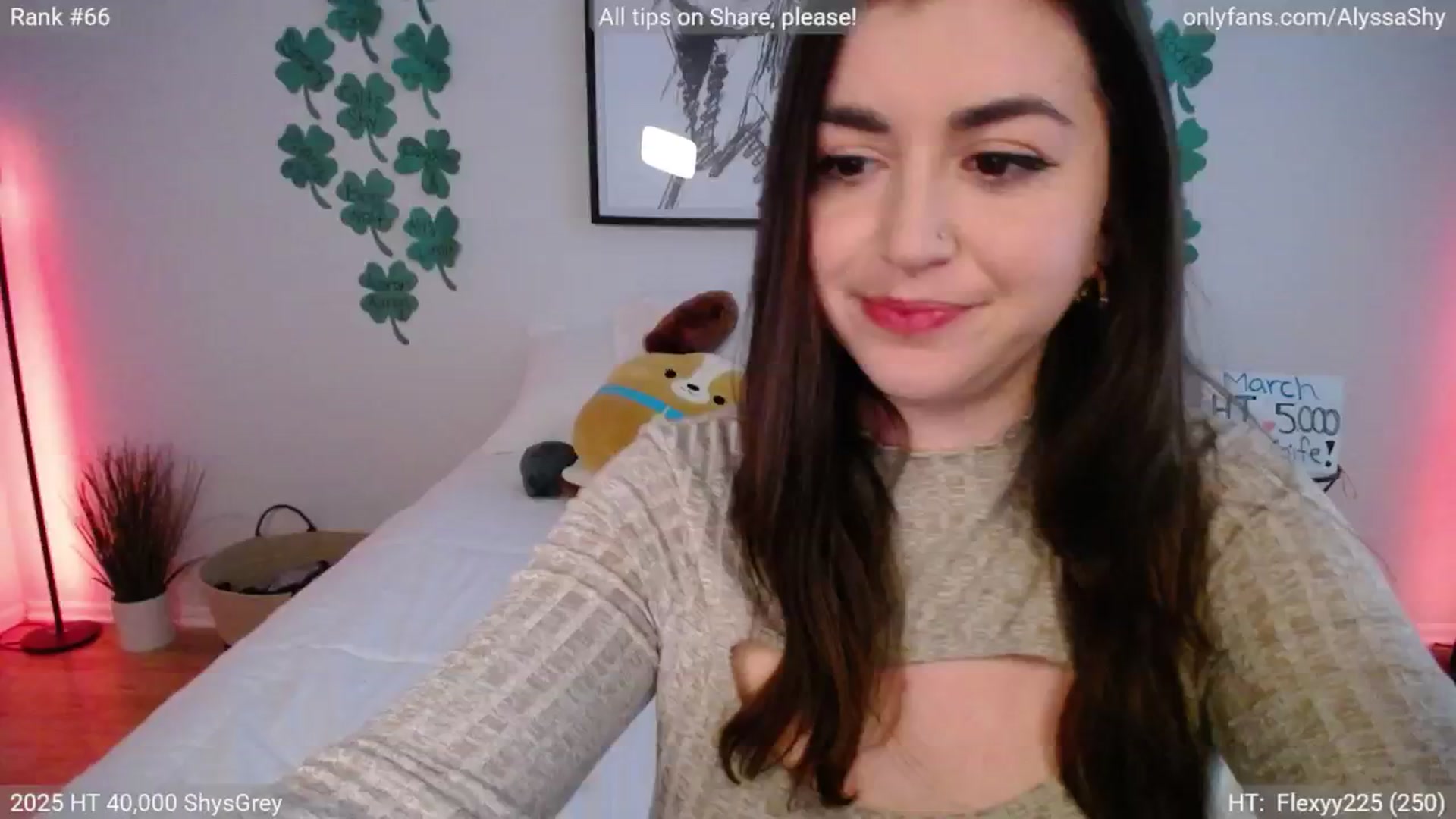Gallery image thumbnail from AlyssaShy's myfreecams stream on, 03/11/2025, 22:36 image 16 of 20