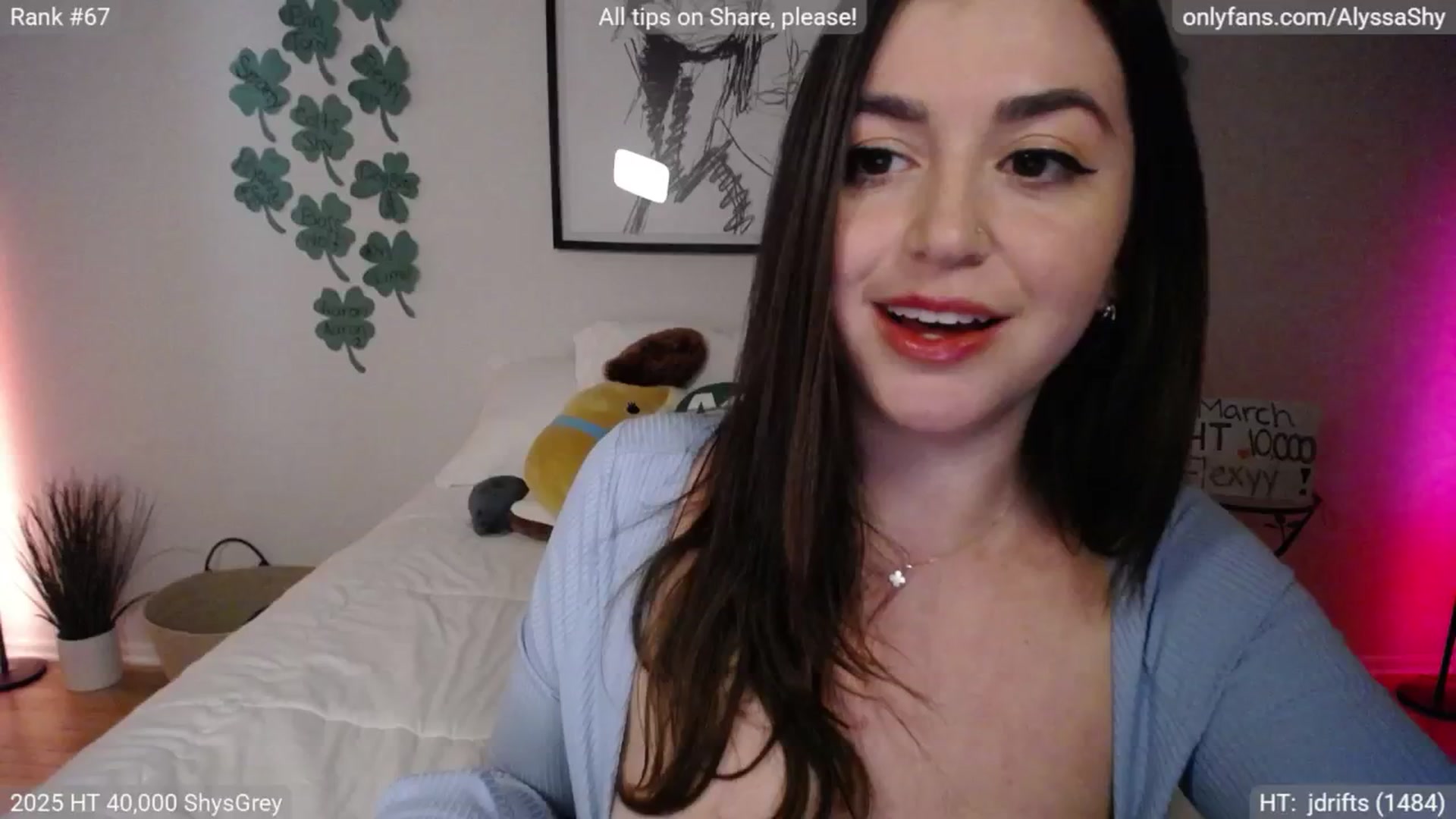Gallery image thumbnail from AlyssaShy's myfreecams stream on, 03/14/2025, 24:07 image 15 of 20