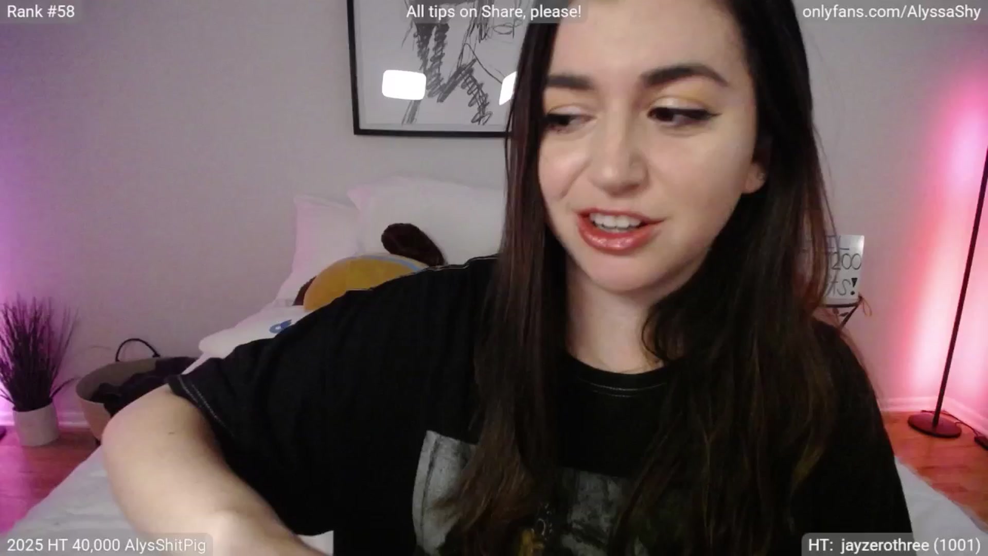 Gallery image thumbnail from AlyssaShy's myfreecams stream on, 04/06/2025, 22:56 image 17 of 20